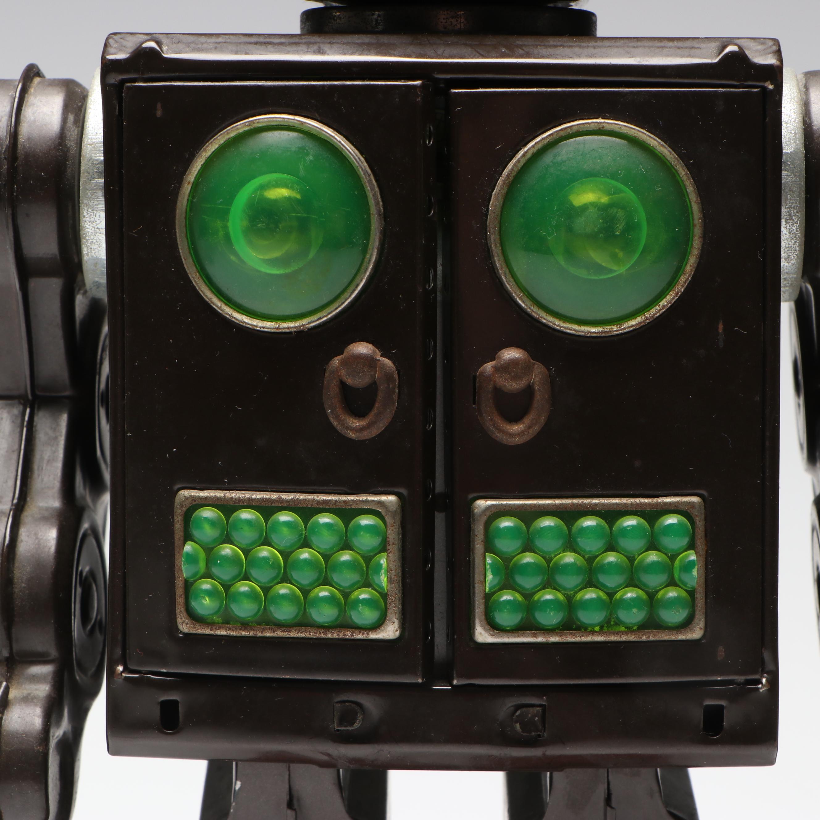 Vintage Horikawa "Attacking Martian" Battery Operated Metal Robot Toy