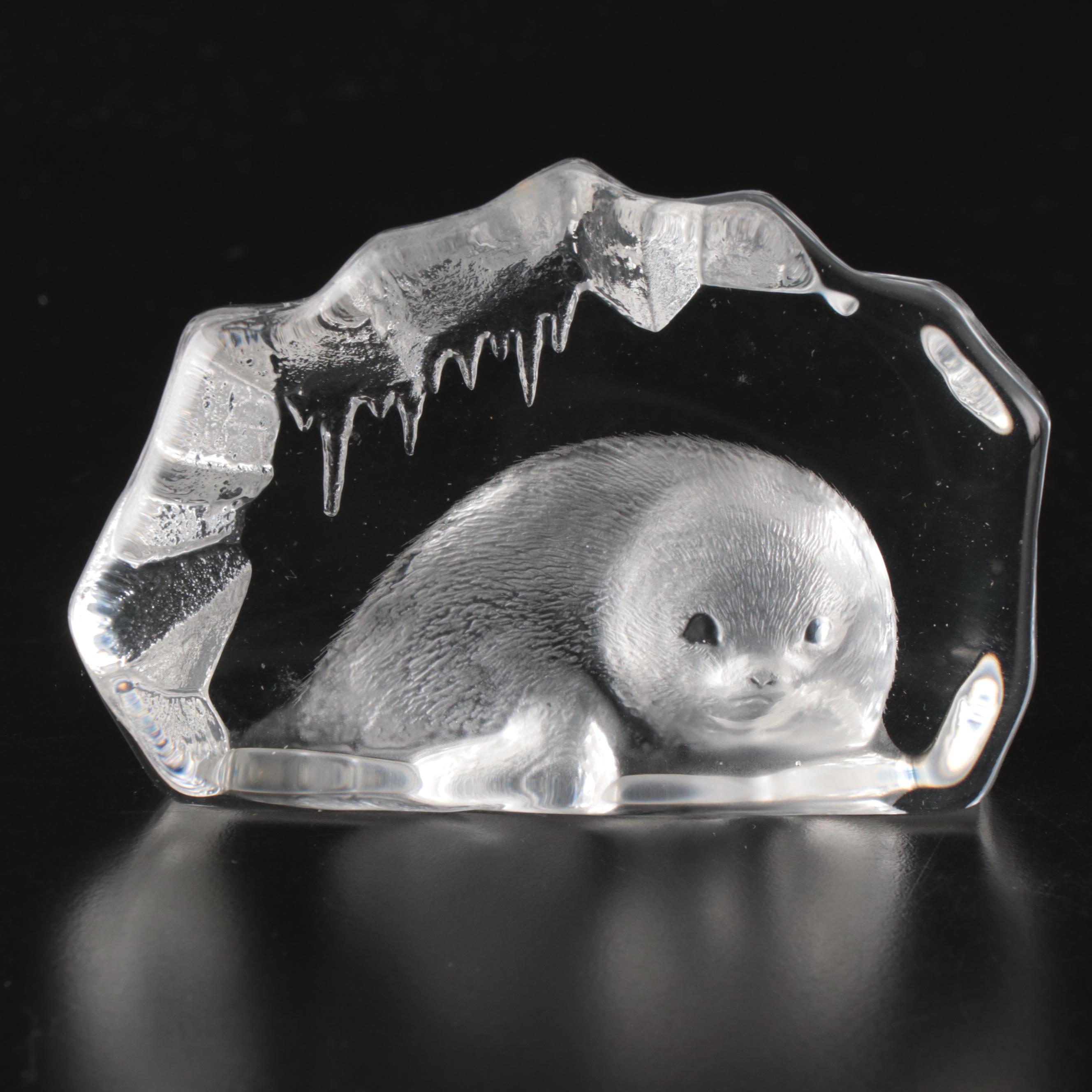 Mats Jonasson Swedish Crystal Arctic Seal Paperweight