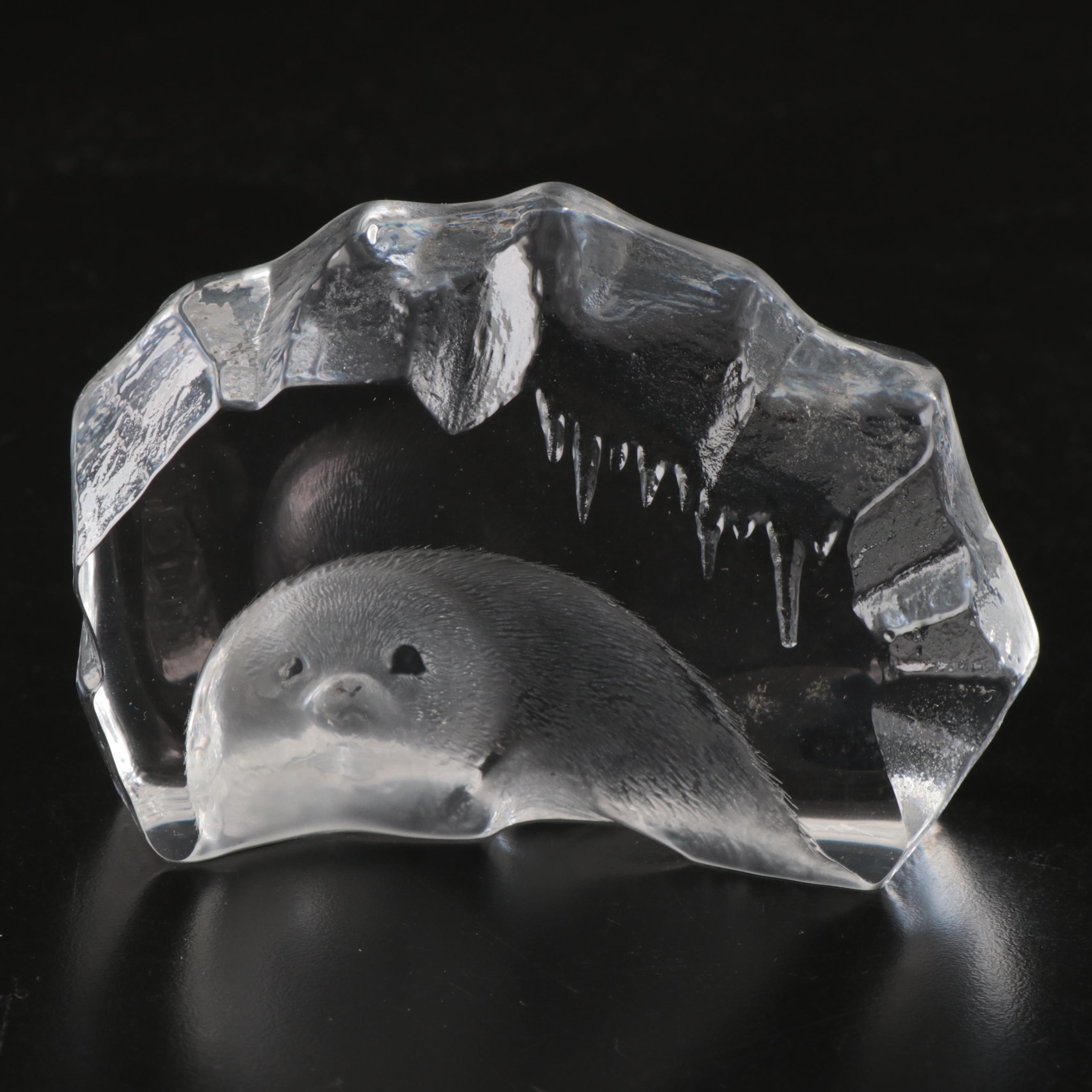 Mats Jonasson Swedish Crystal Arctic Seal Paperweight
