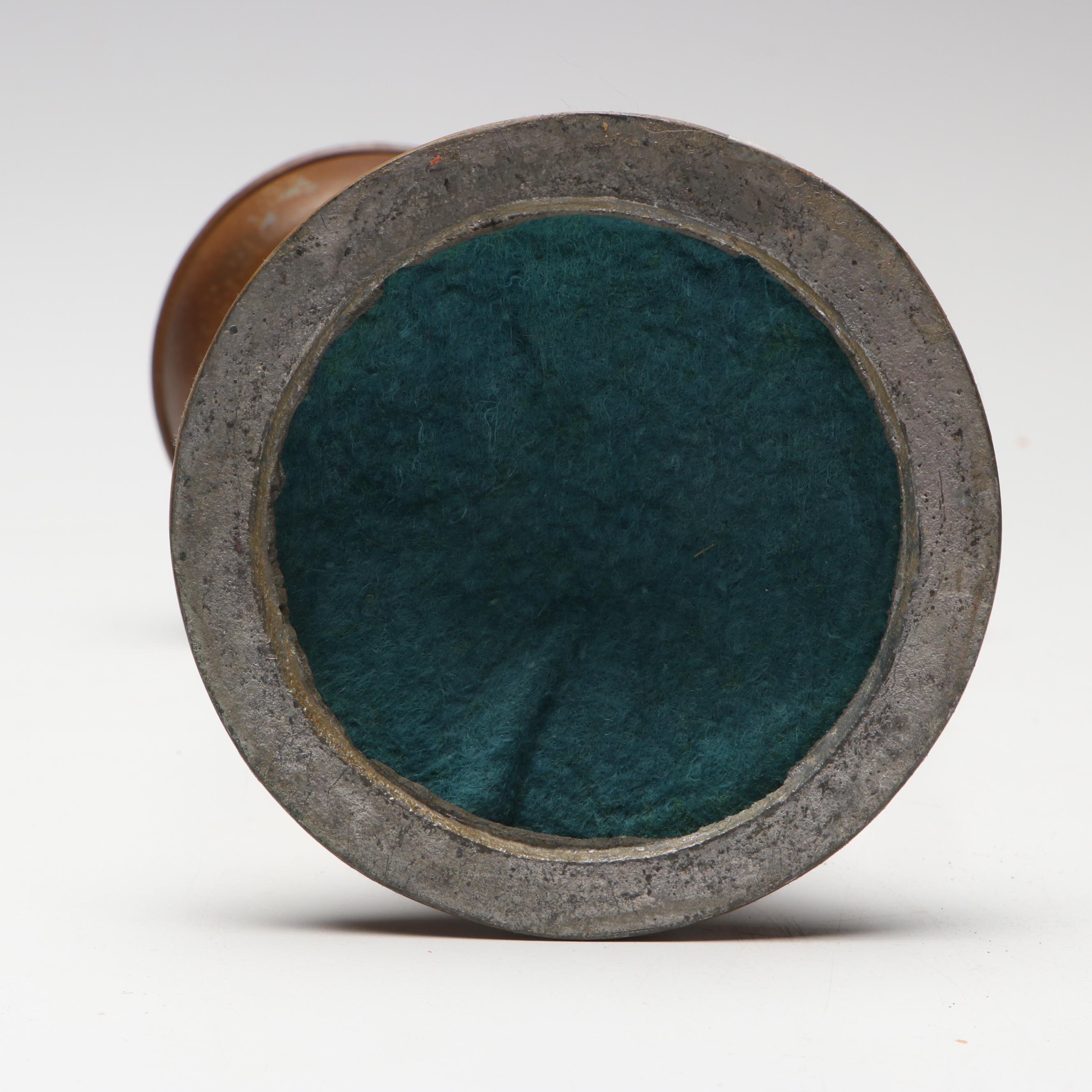 Art Deco Style Figural Nude Ashtray, Early to Mid-20th Century