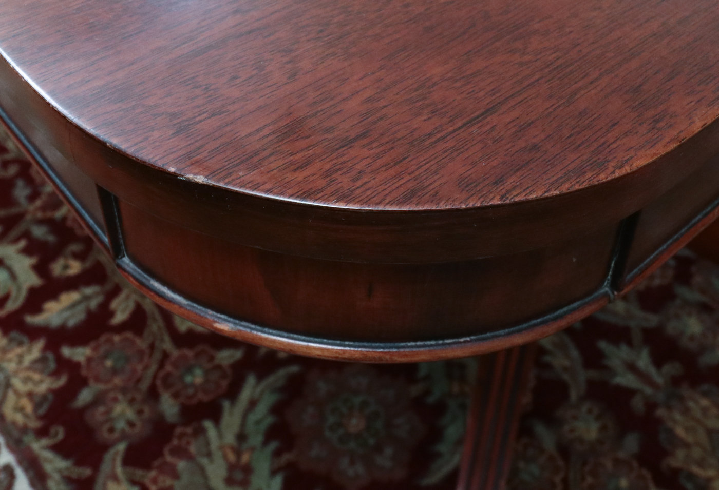 Bernhardt Classical Style Mahogany Dining Set, Mid to Late 20th Century
