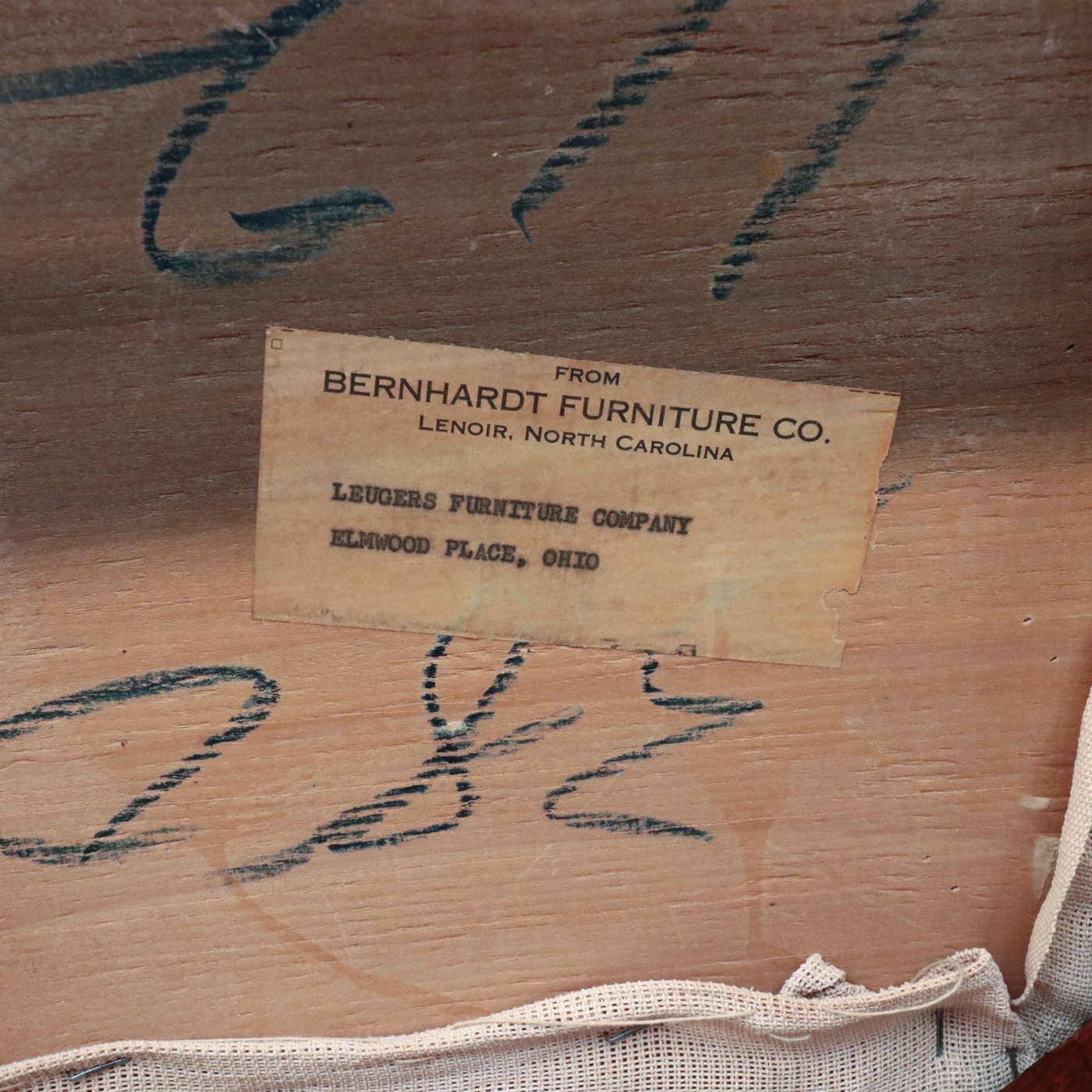 Bernhardt Classical Style Mahogany Dining Set, Mid to Late 20th Century