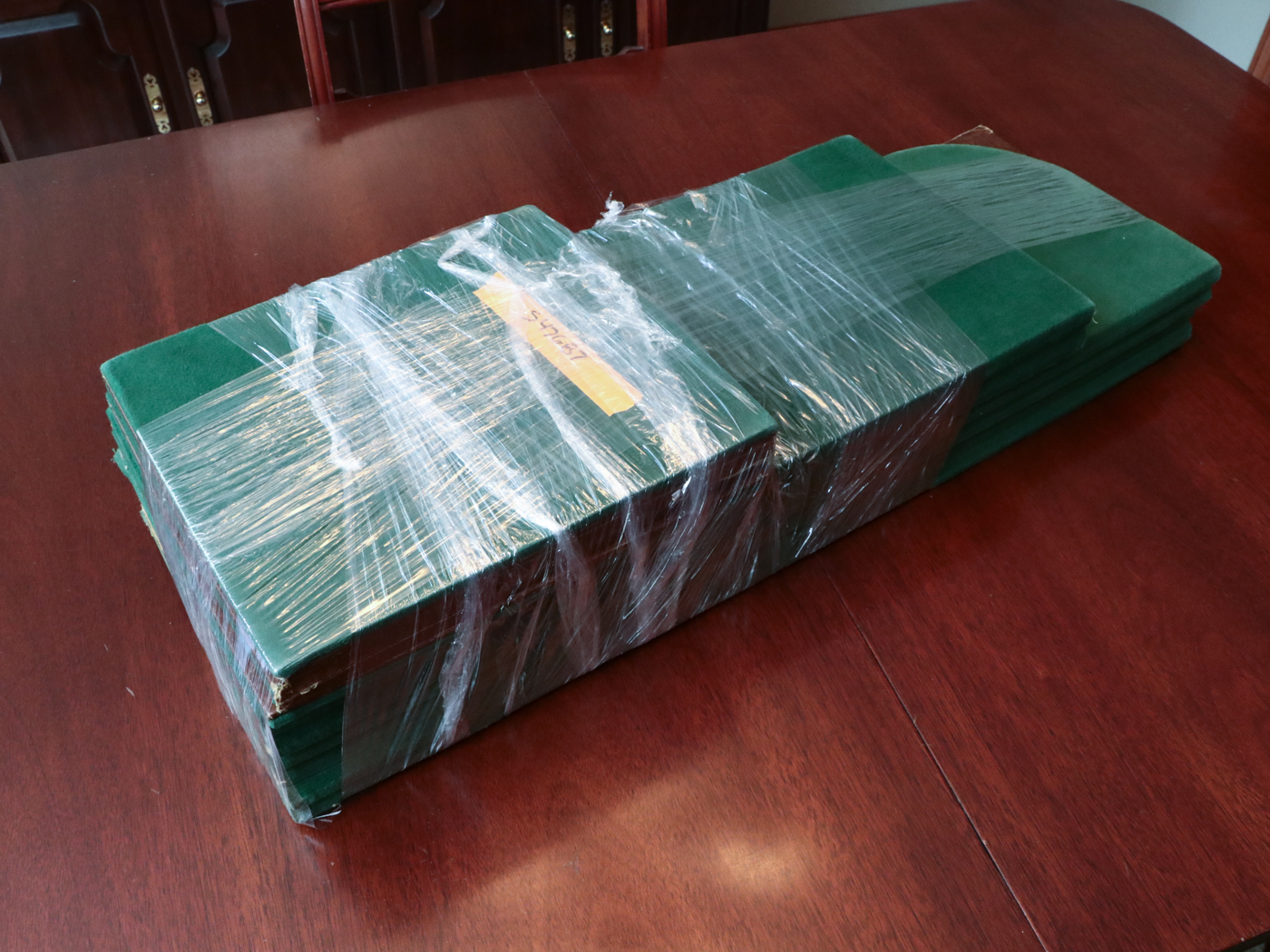 Bernhardt Classical Style Mahogany Dining Set, Mid to Late 20th Century