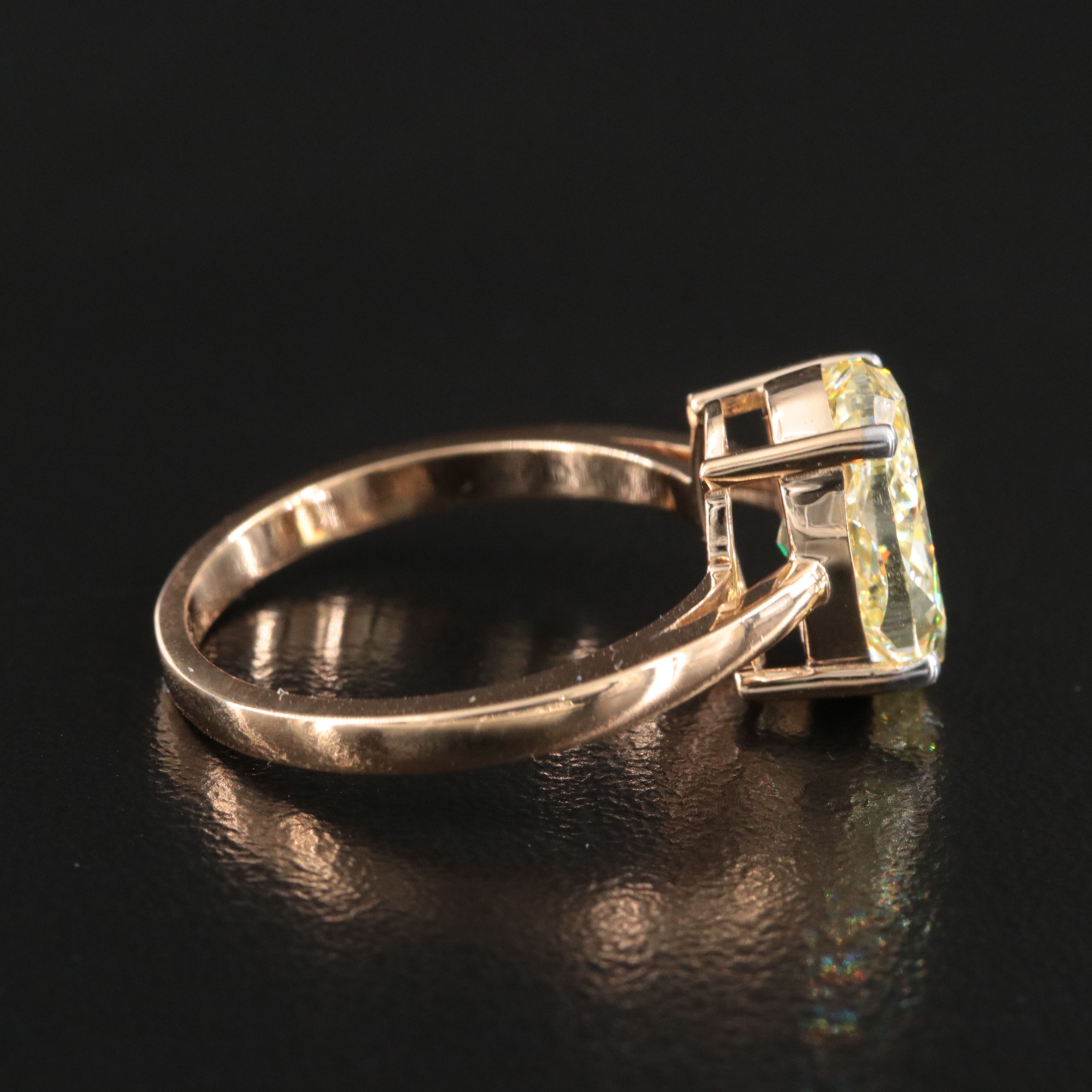 18K 3.05 CT Lab Grown Fancy Yellow Diamond Solitaire Ring with IGI Report