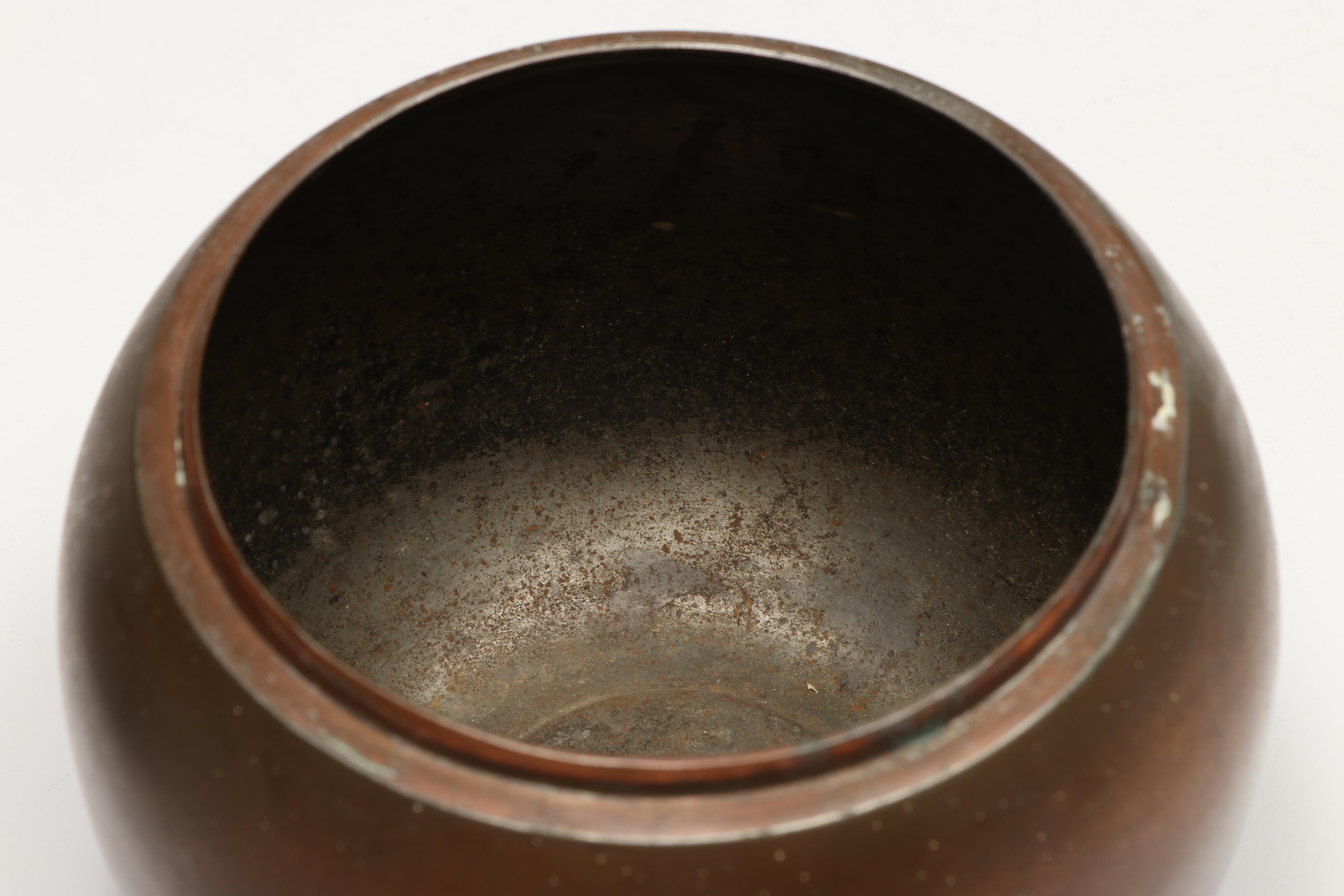 Arts & Crafts Style Robbins Co.  The Oxford  Humidor with Hammered Copper Trays