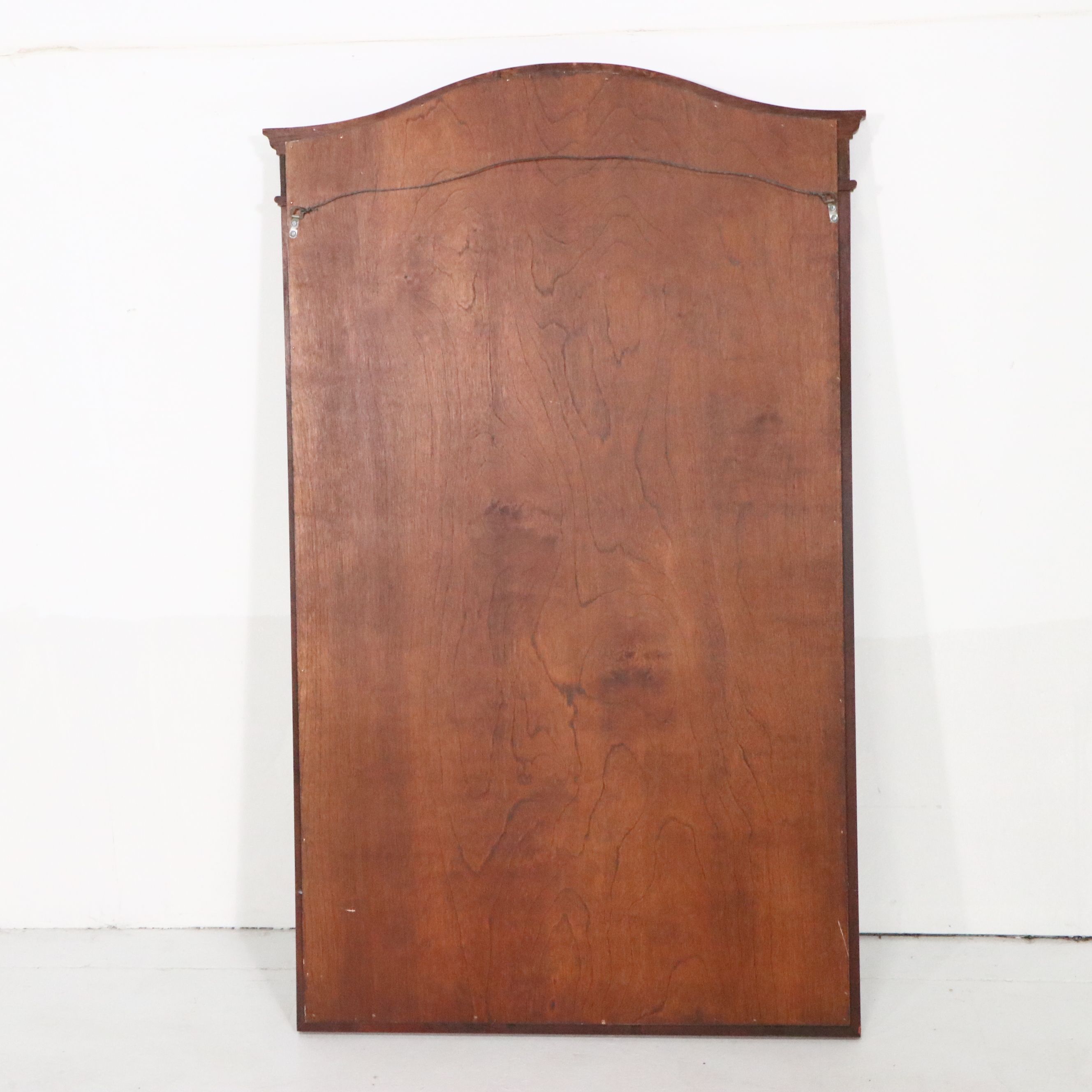 Federal Style Flame Mahogany Wall Mirror with Patera Inlay, Vintage