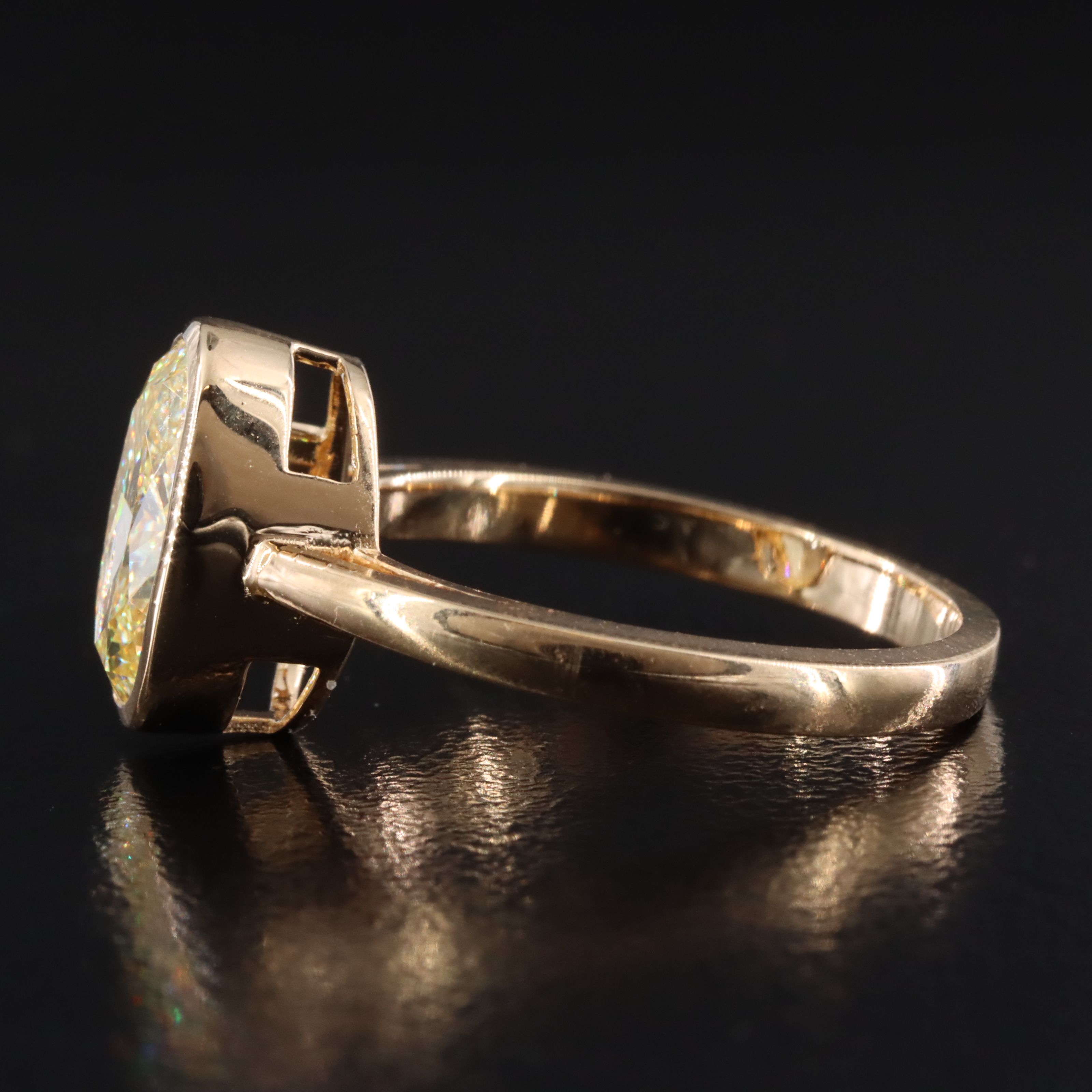 18K 3.02 CT Fancy Yellow Lab Grown Diamond Solitaire Ring with IGI Report