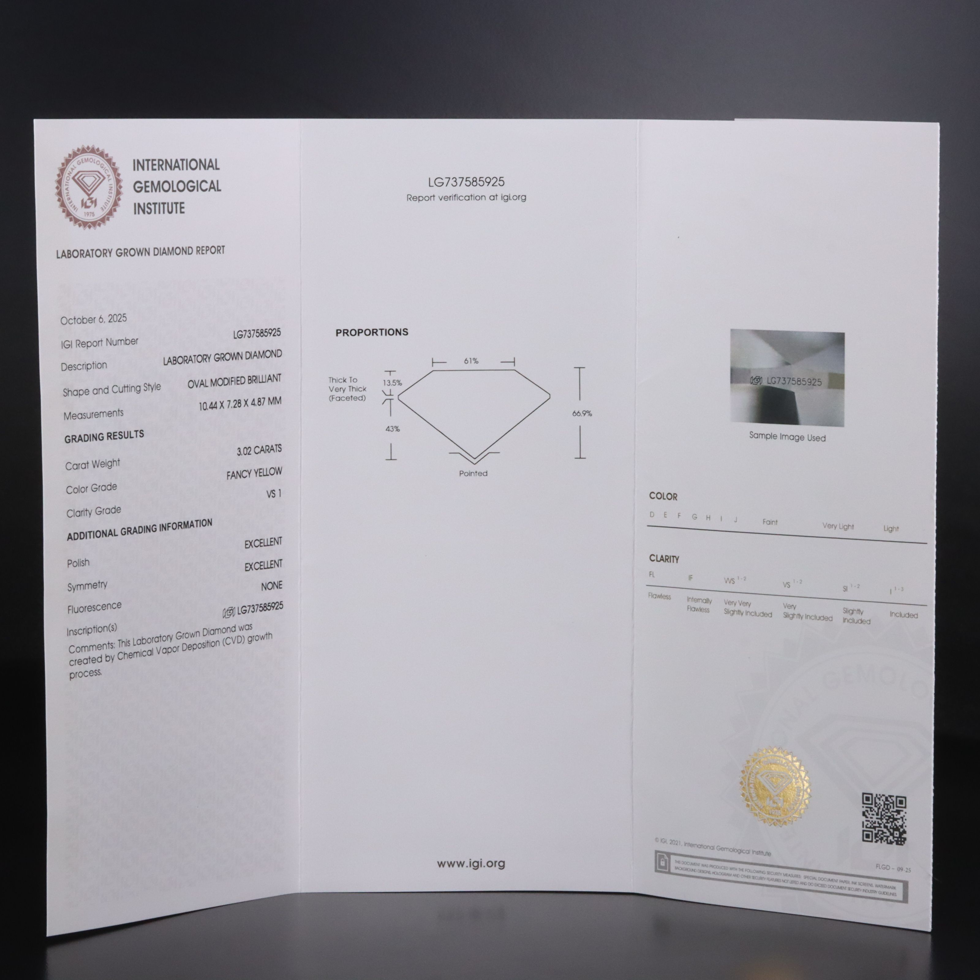 18K 3.02 CT Fancy Yellow Lab Grown Diamond Solitaire Ring with IGI Report