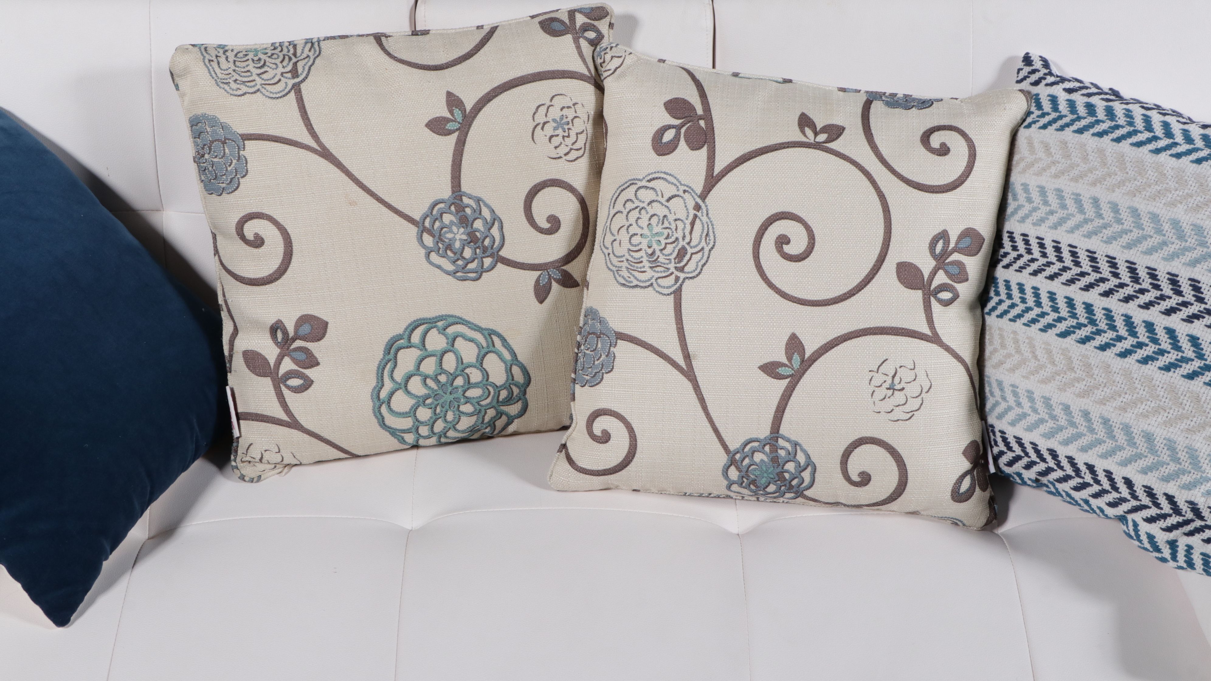 Contemporary Modern Faux Leather Convertible Sofa