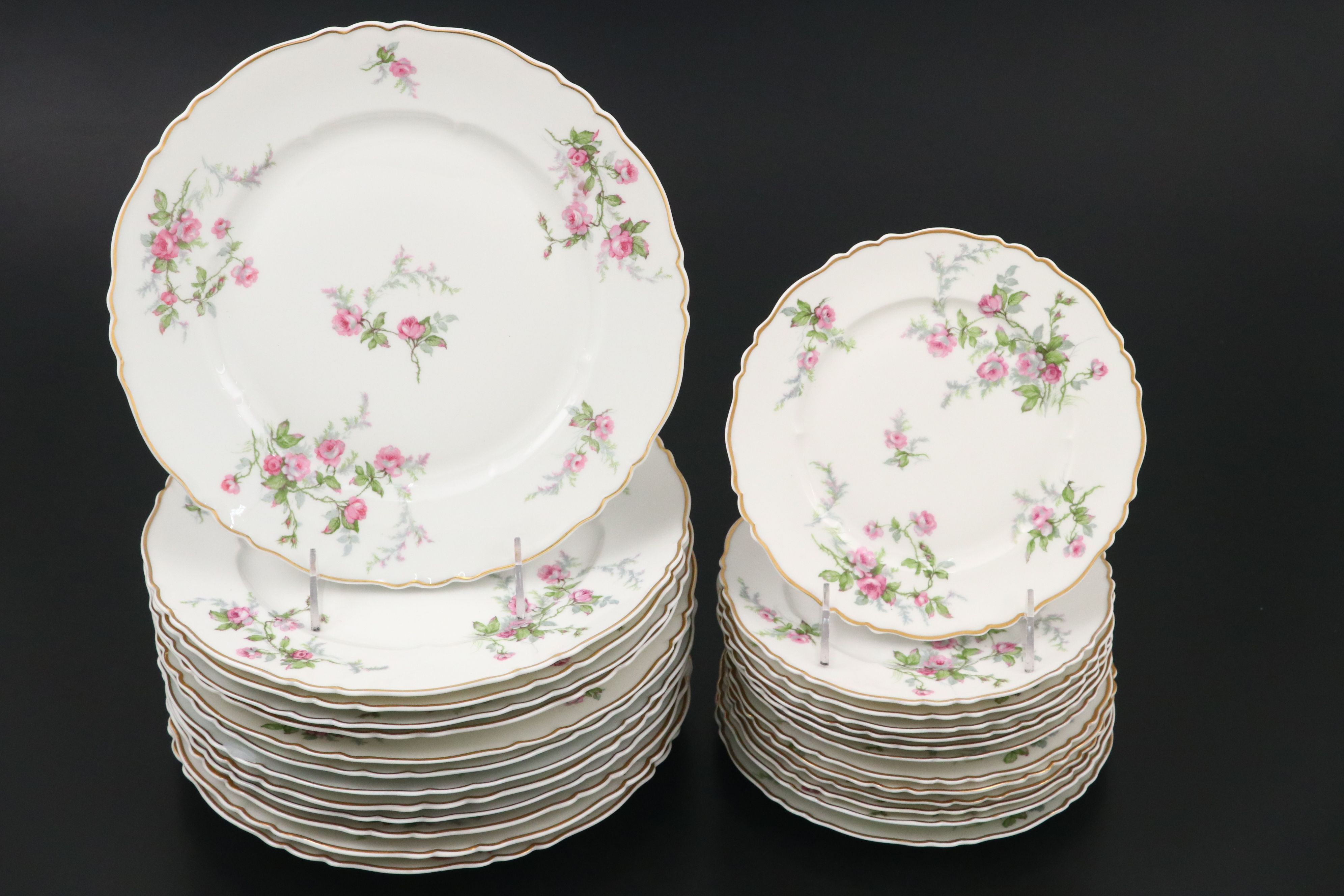 Haviland "Sylvia" Porcelain Dinnerware and Tea Service, Late 19th/ Early 20th C.