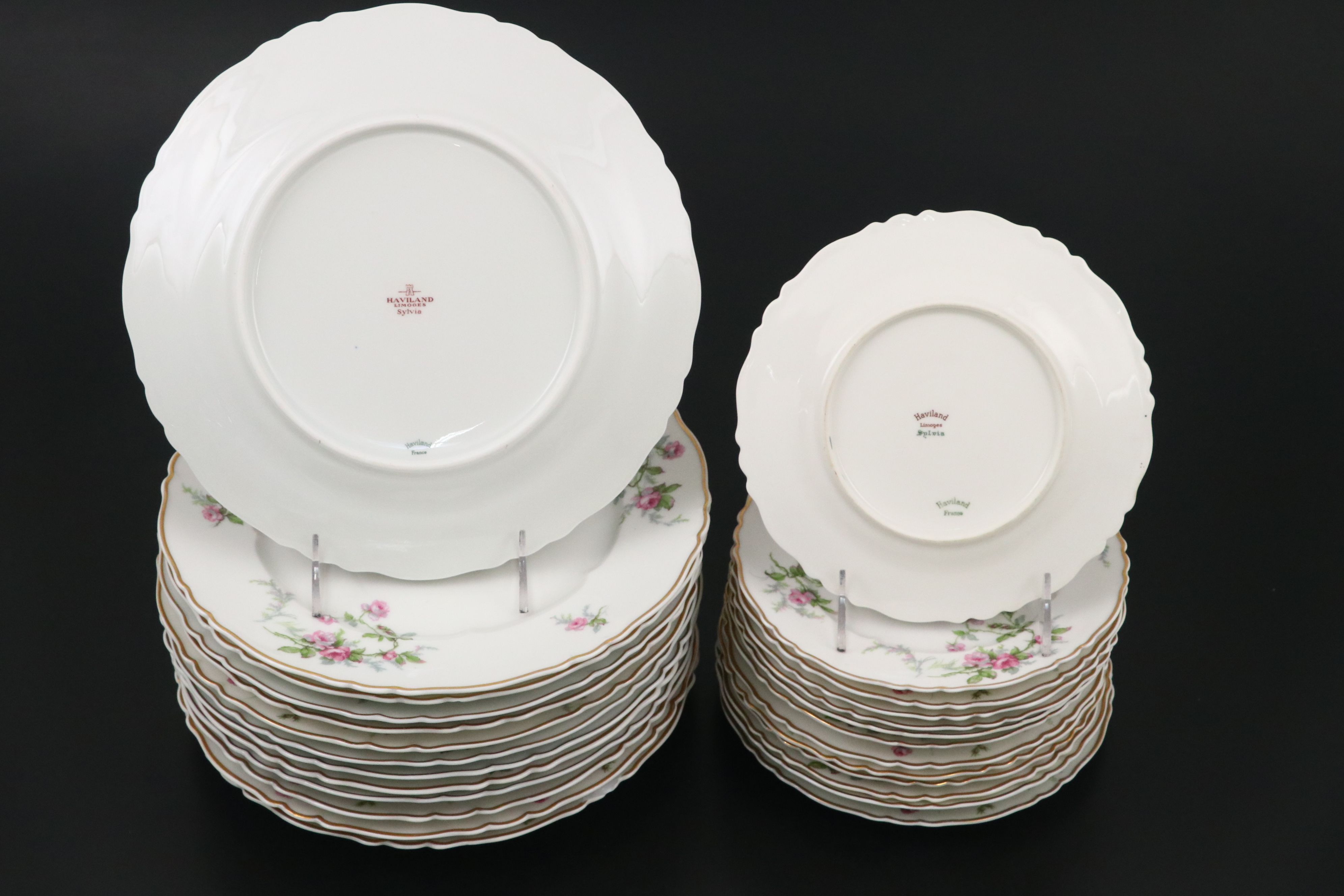 Haviland "Sylvia" Porcelain Dinnerware and Tea Service, Late 19th/ Early 20th C.
