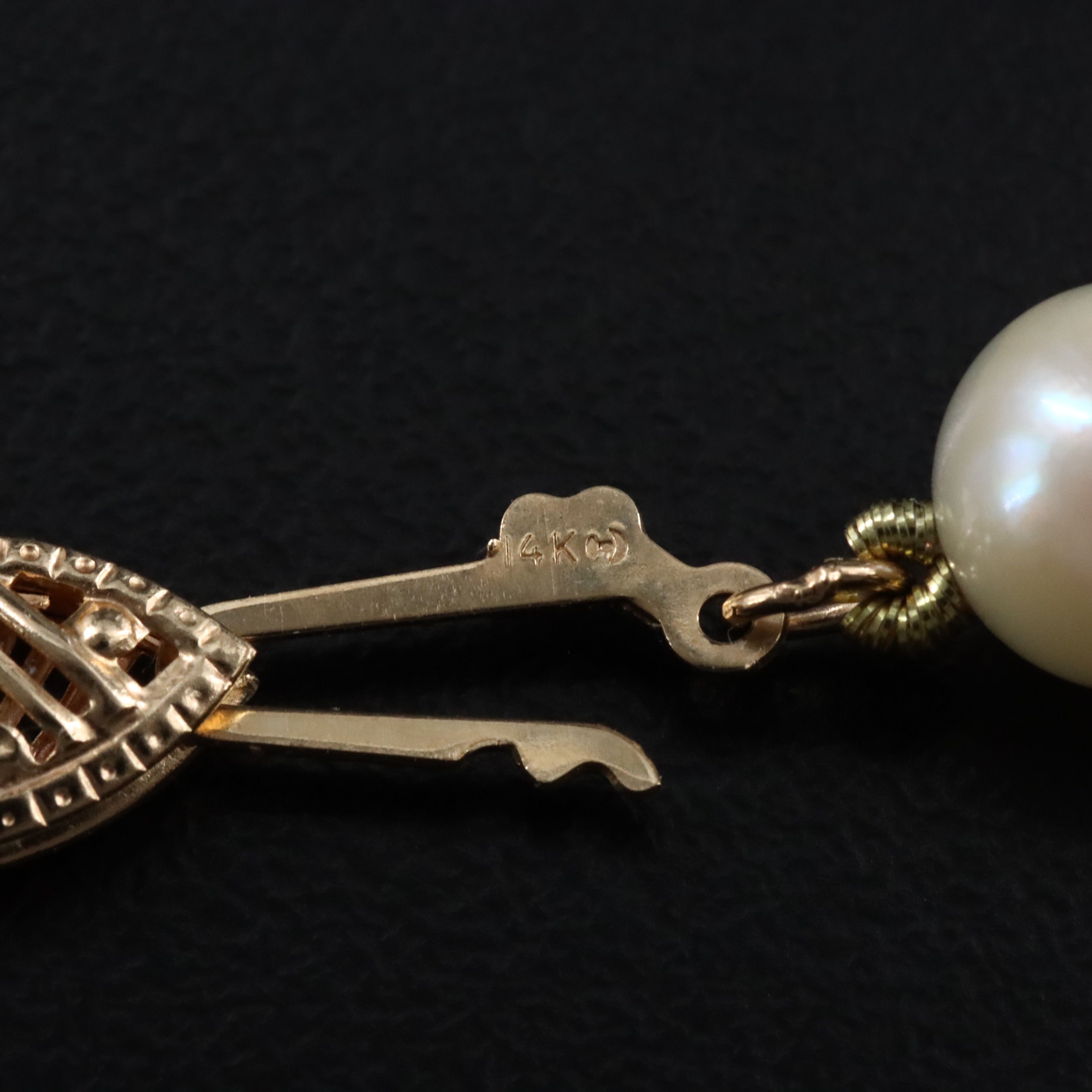 Pearl Necklace with 14K Clasp