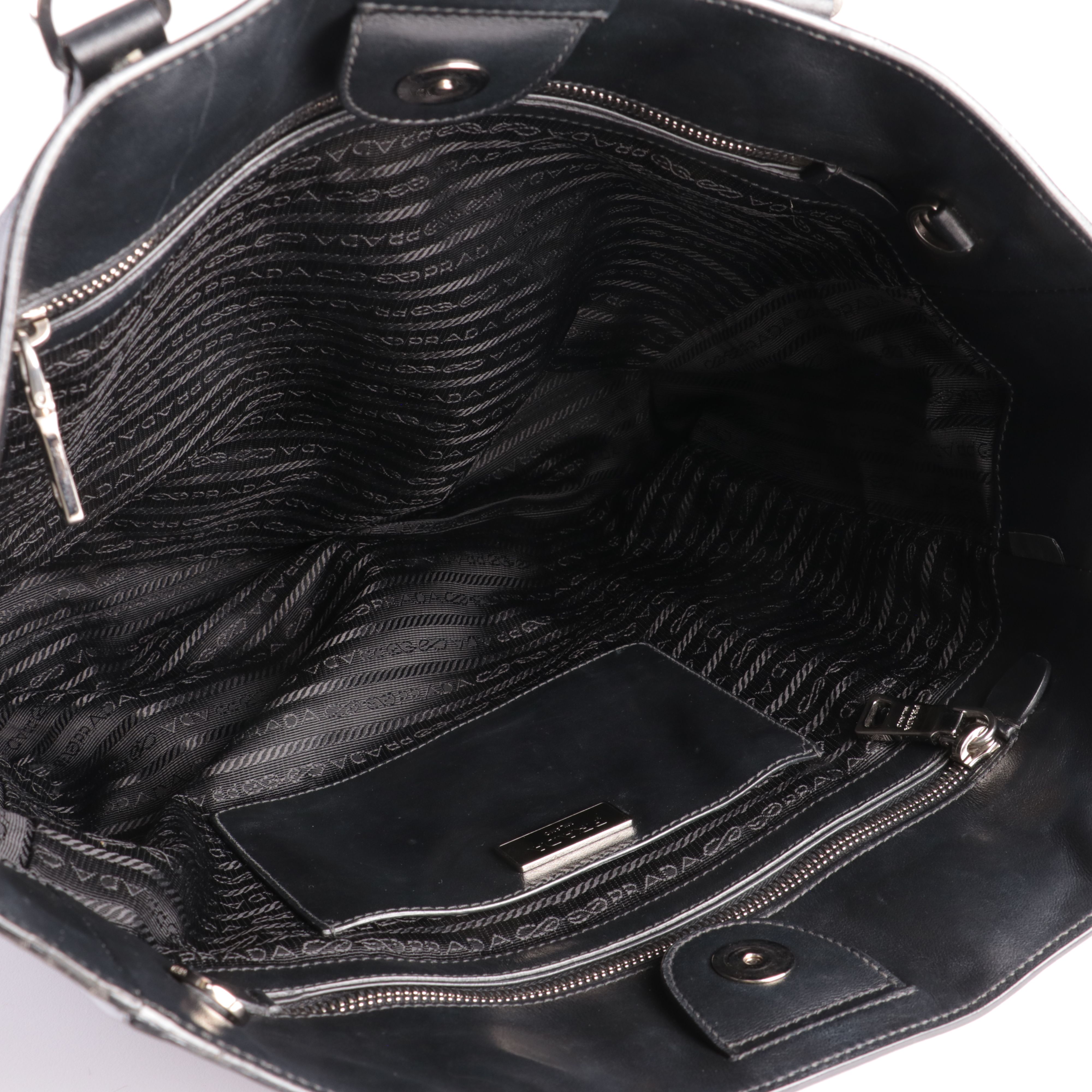 Prada Tote Bag in Smooth Calfskin Leather