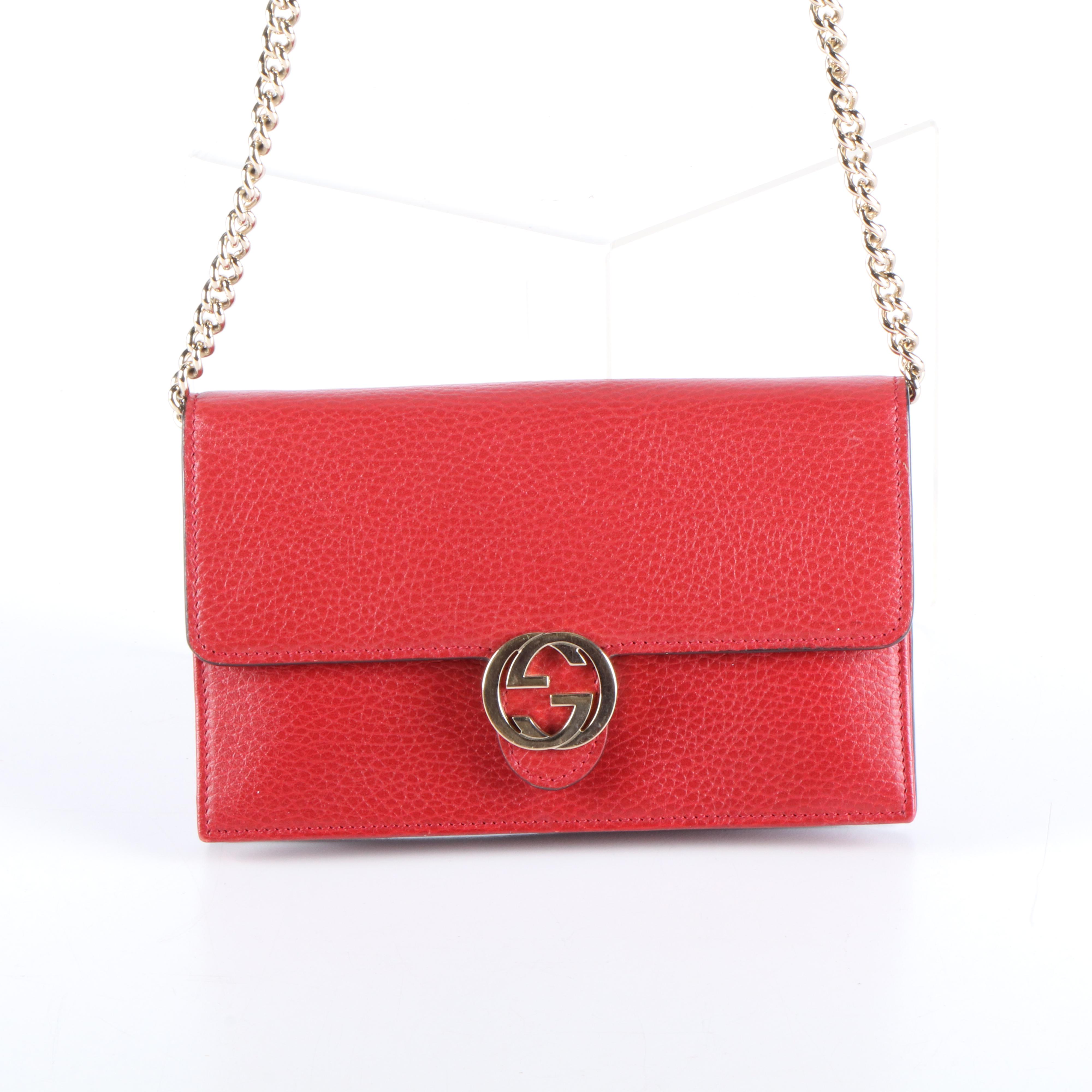 Gucci Interlocking G Crossbody Chain Wallet in Red Pebbled Leather