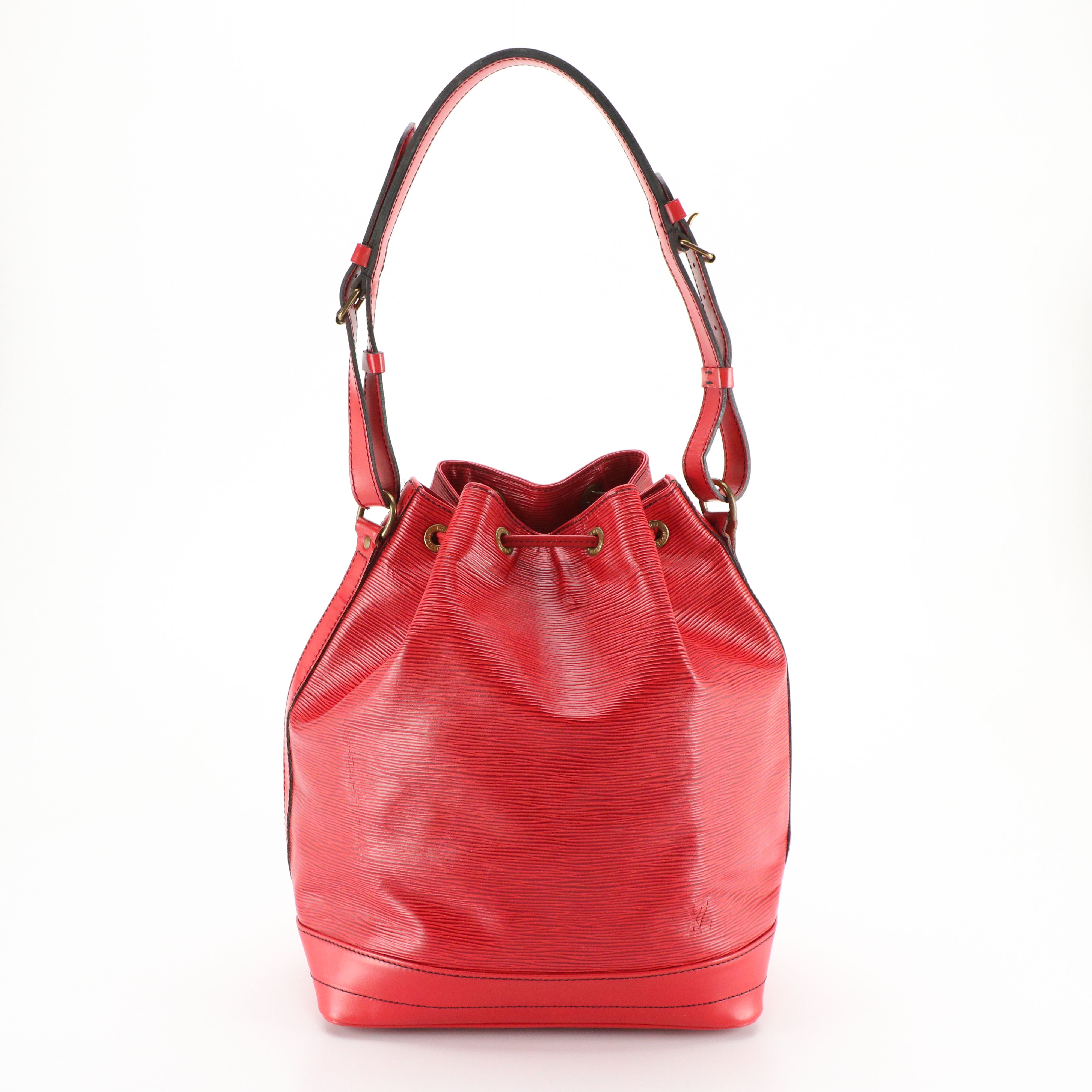 Louis Vuitton Noé Drawstring Shoulder Bag in Castilian Red Epi/Smooth Leather