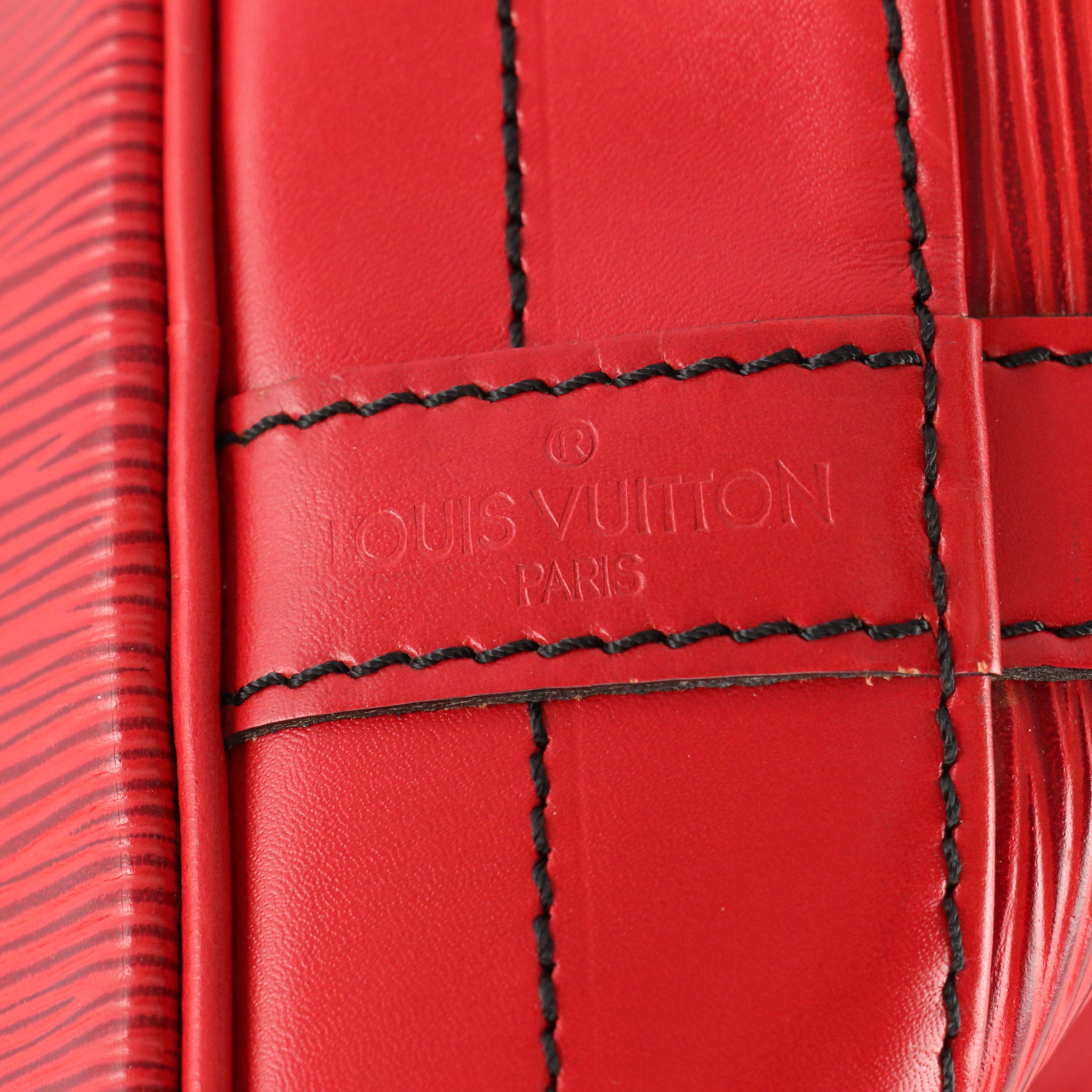 Louis Vuitton Noé Drawstring Shoulder Bag in Castilian Red Epi/Smooth Leather