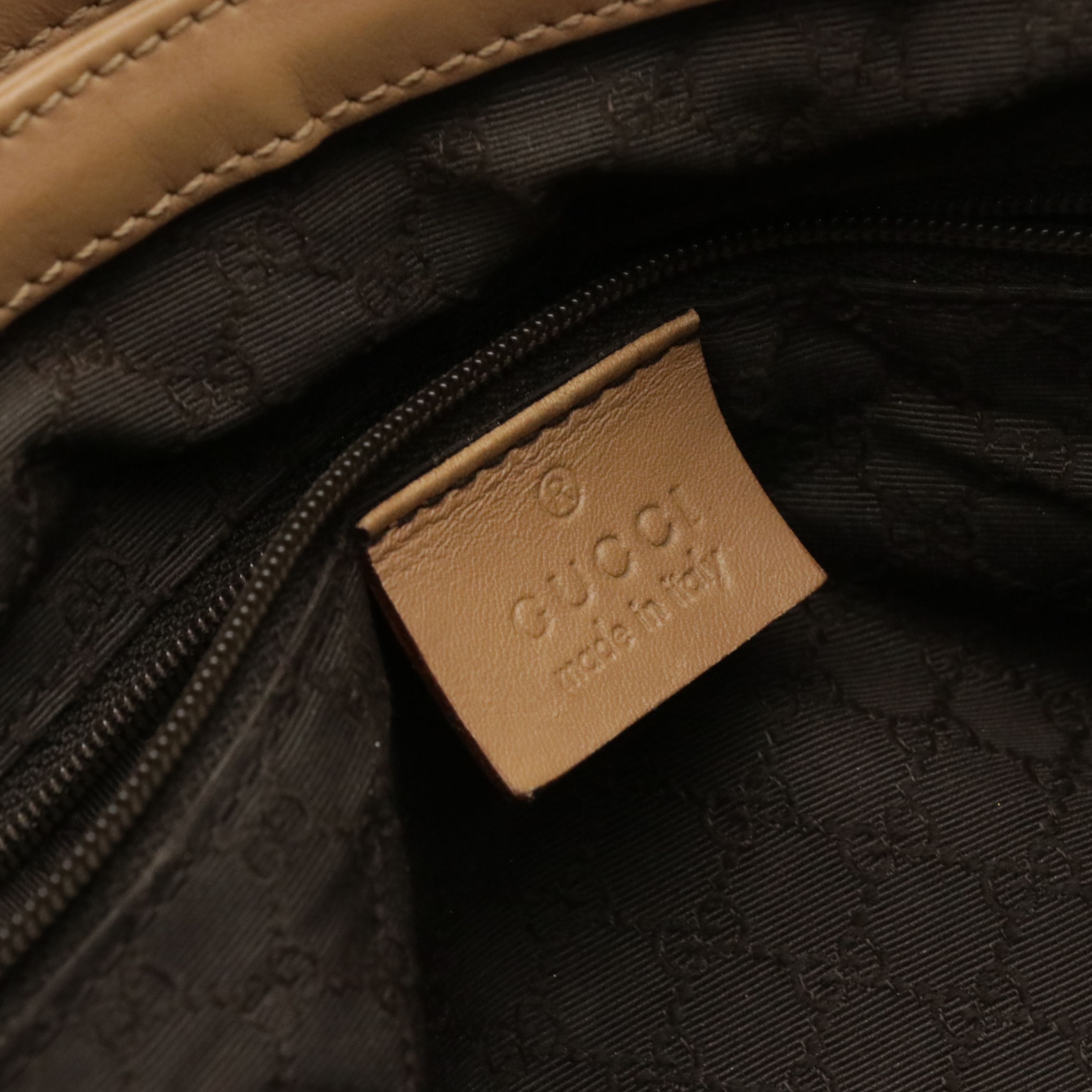 Gucci Leather Belted Strap Shoulder Bag