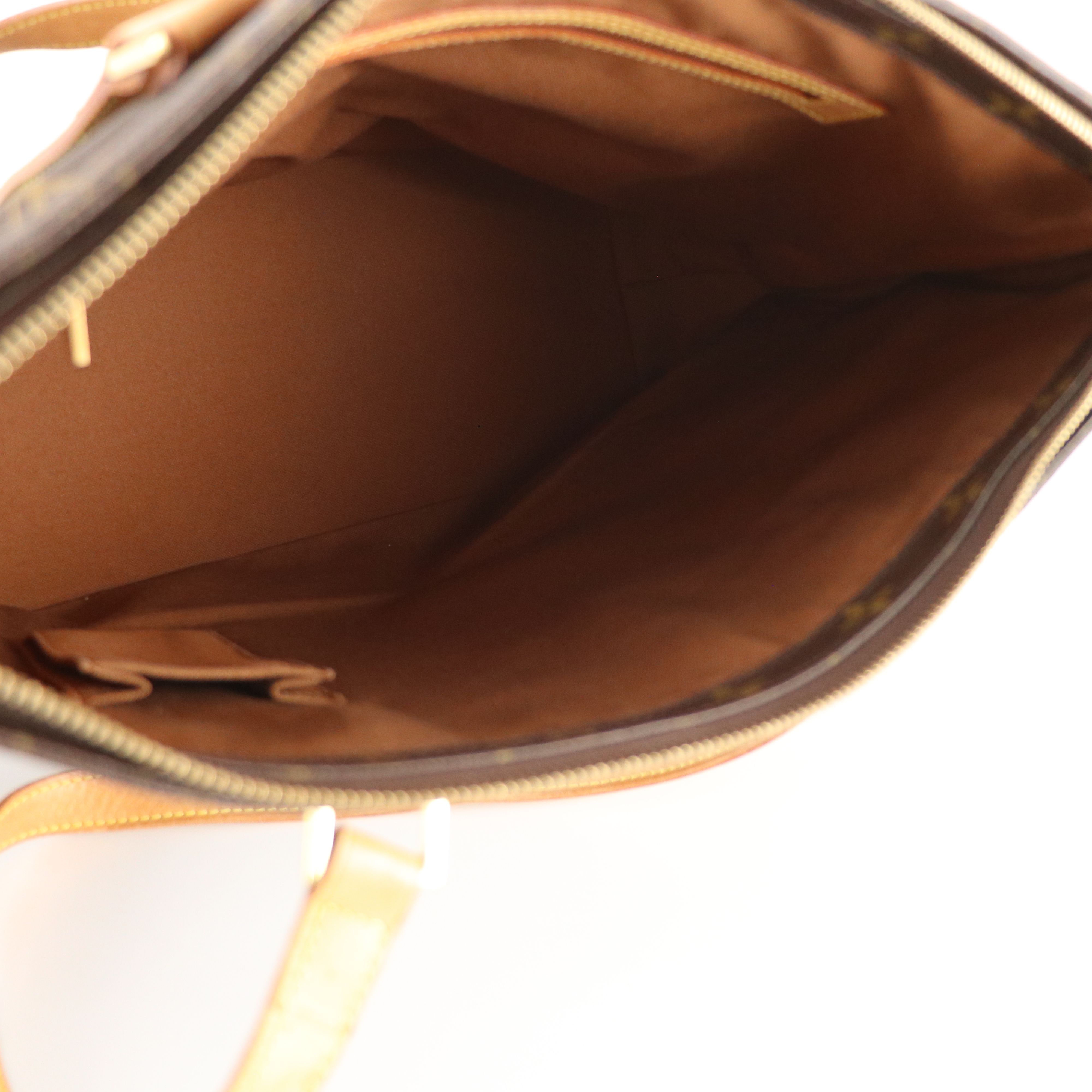 Louis Vuitton Cabas Mezzo Tote in Monogram Canvas and Vachetta Leather