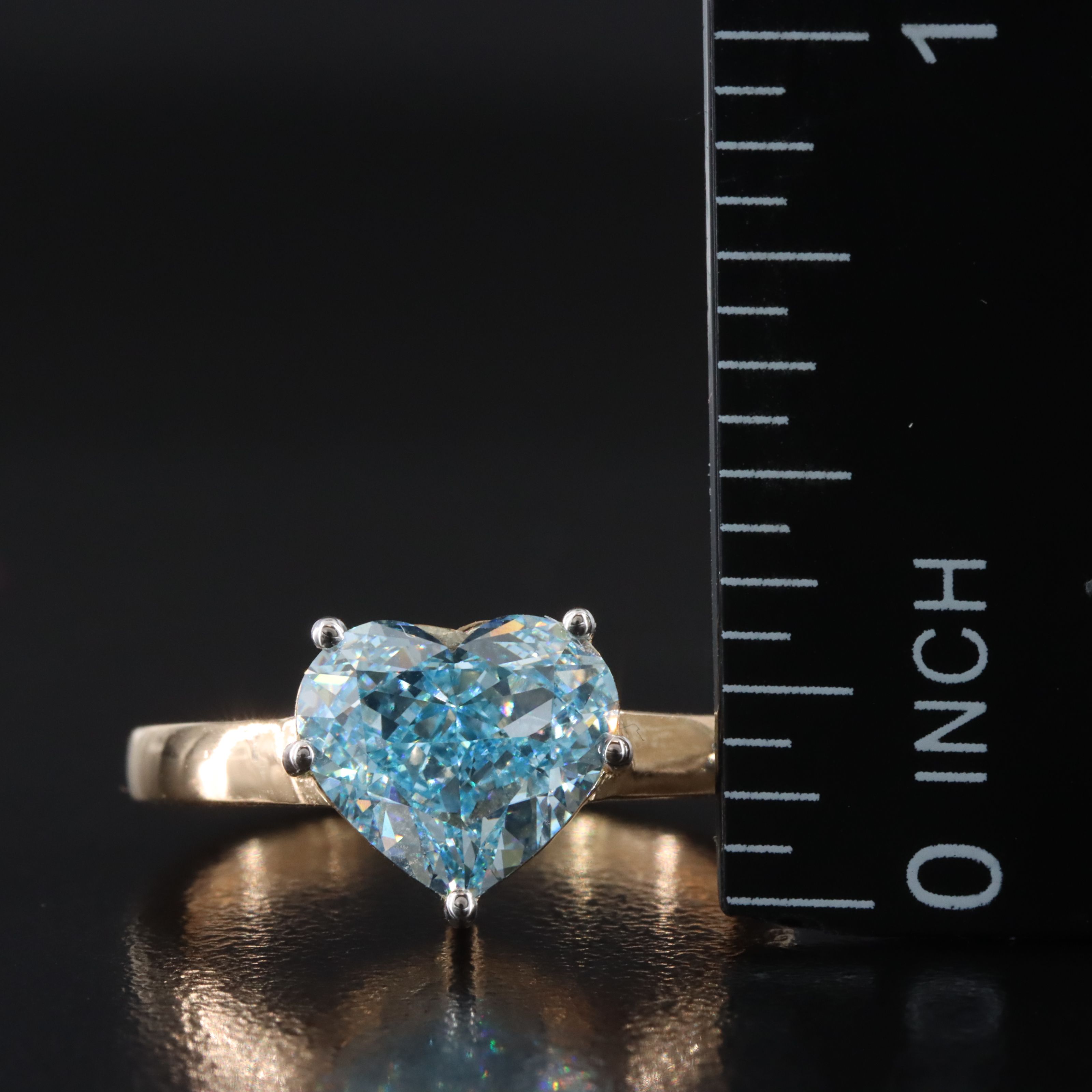 18K 3.00 CT Fancy Vivid Blue Lab Grown Diamond Ring with IGI Report