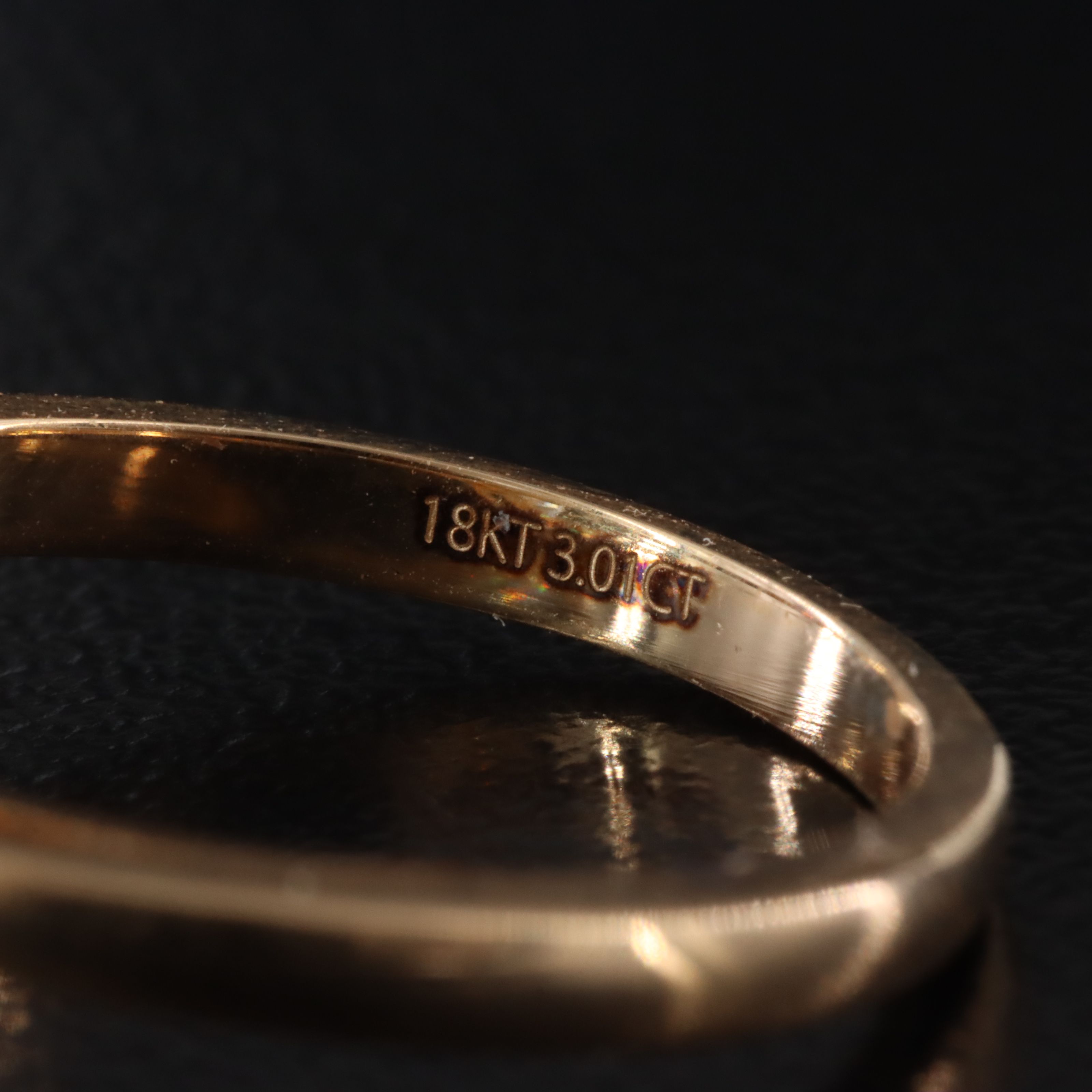 18K 3.01 CT Lab Grown Fancy Yellow Diamond Solitaire Ring with IGI Report