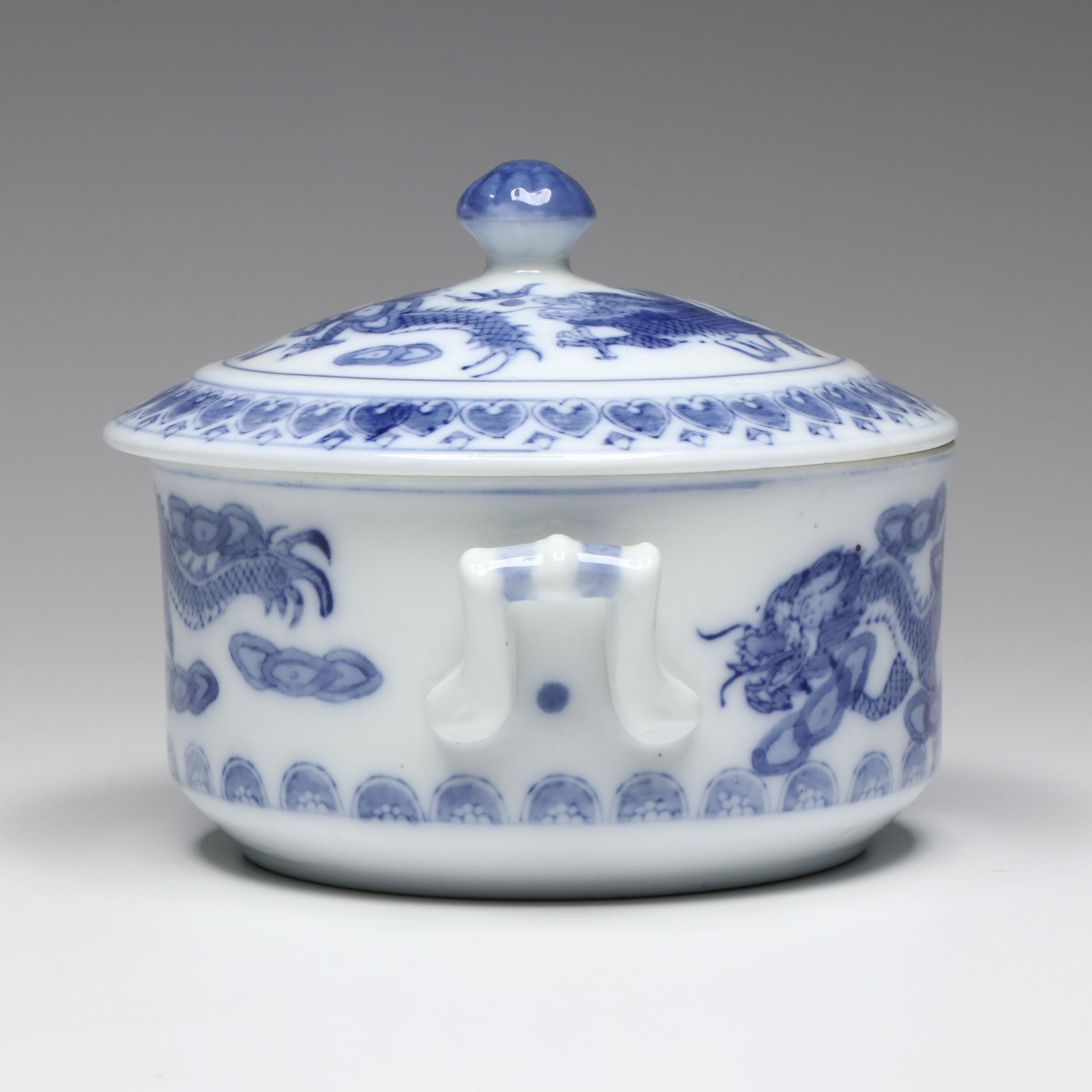 Chinese Five-Clawed Dragon Blue and White Porcelain Lidded Tureen
