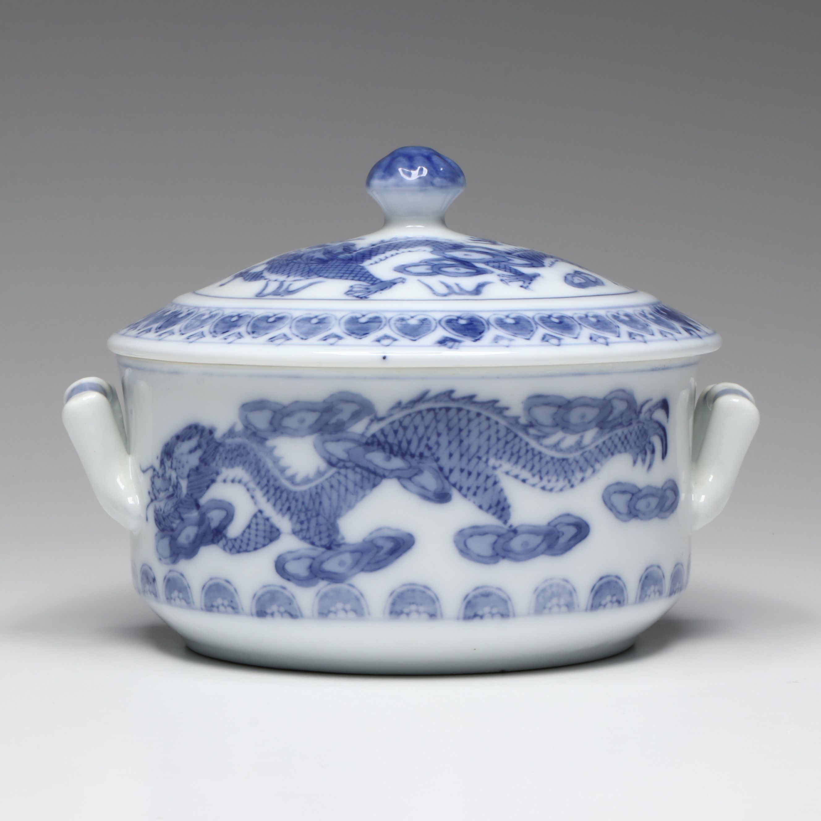 Chinese Five-Clawed Dragon Blue and White Porcelain Lidded Tureen