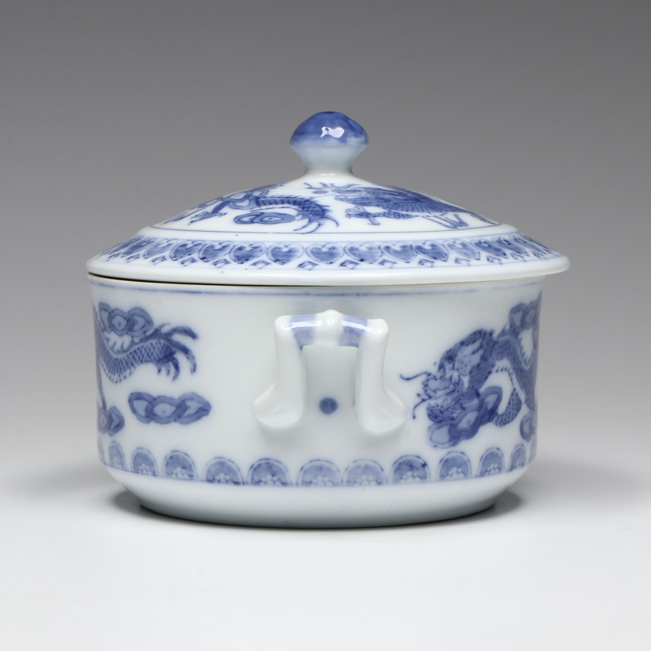 Chinese Five-Clawed Dragon Blue and White Porcelain Lidded Tureen