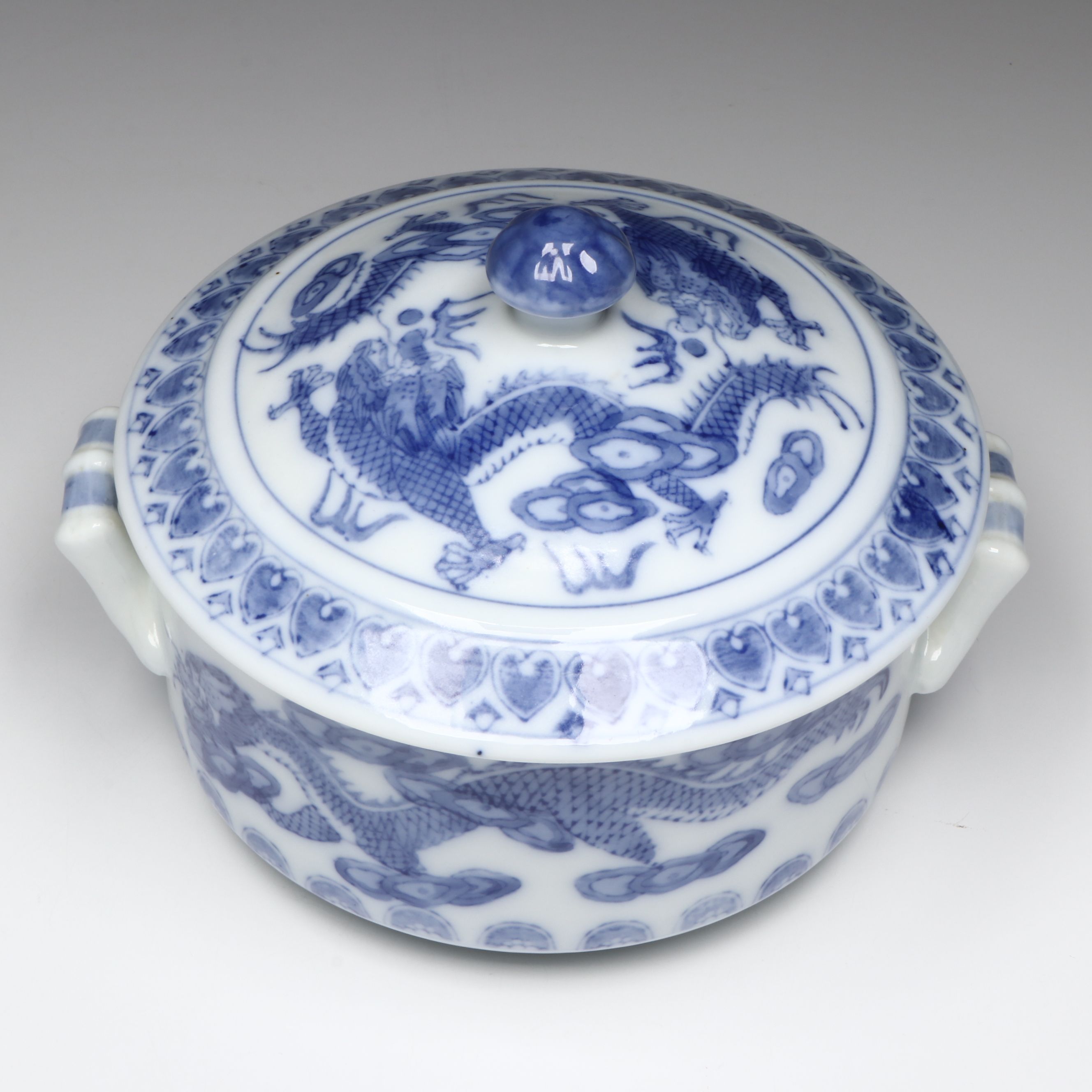 Chinese Five-Clawed Dragon Blue and White Porcelain Lidded Tureen