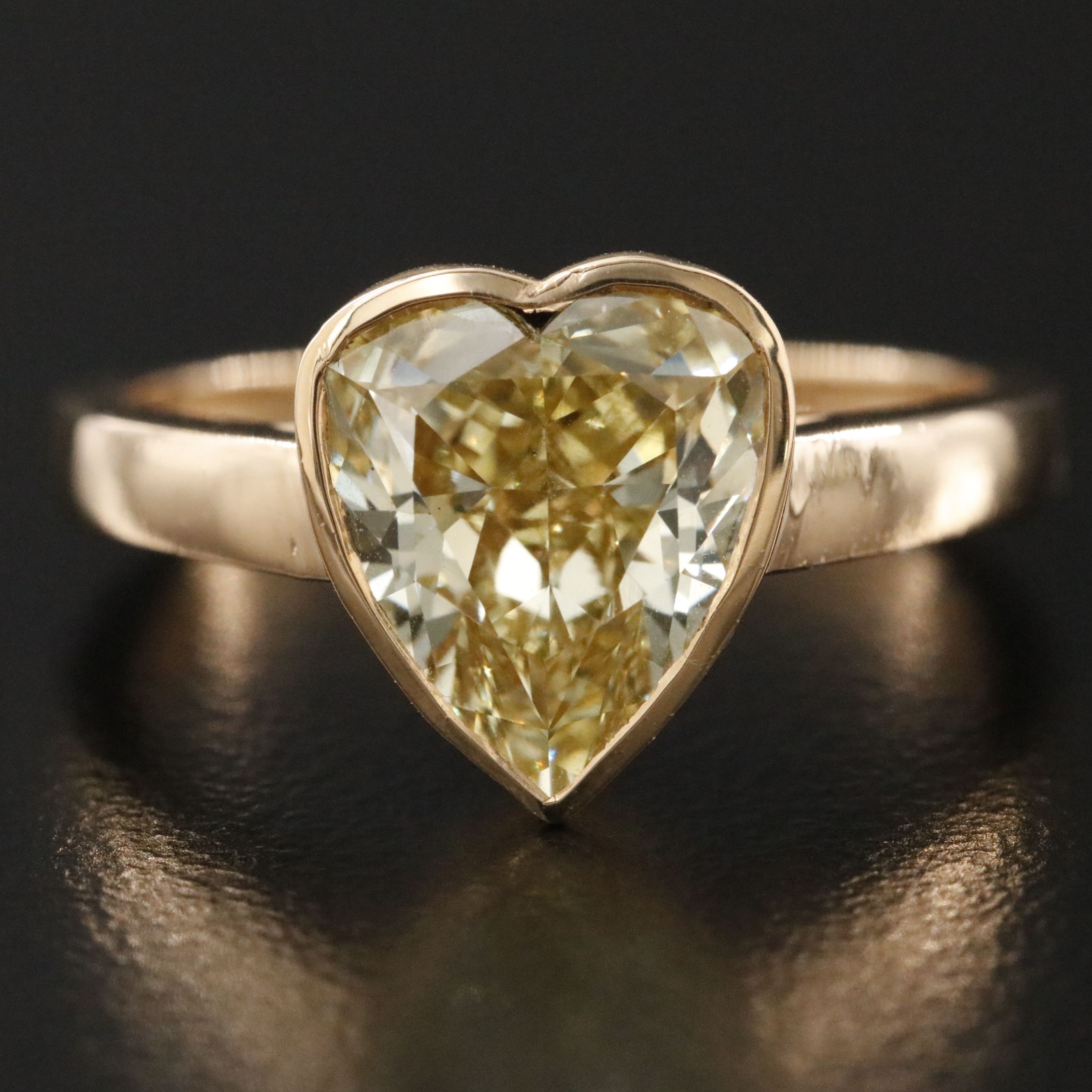 18K 3.00 CT Lab Grown Fancy Yellow Diamond Solitaire Ring with IGI Report