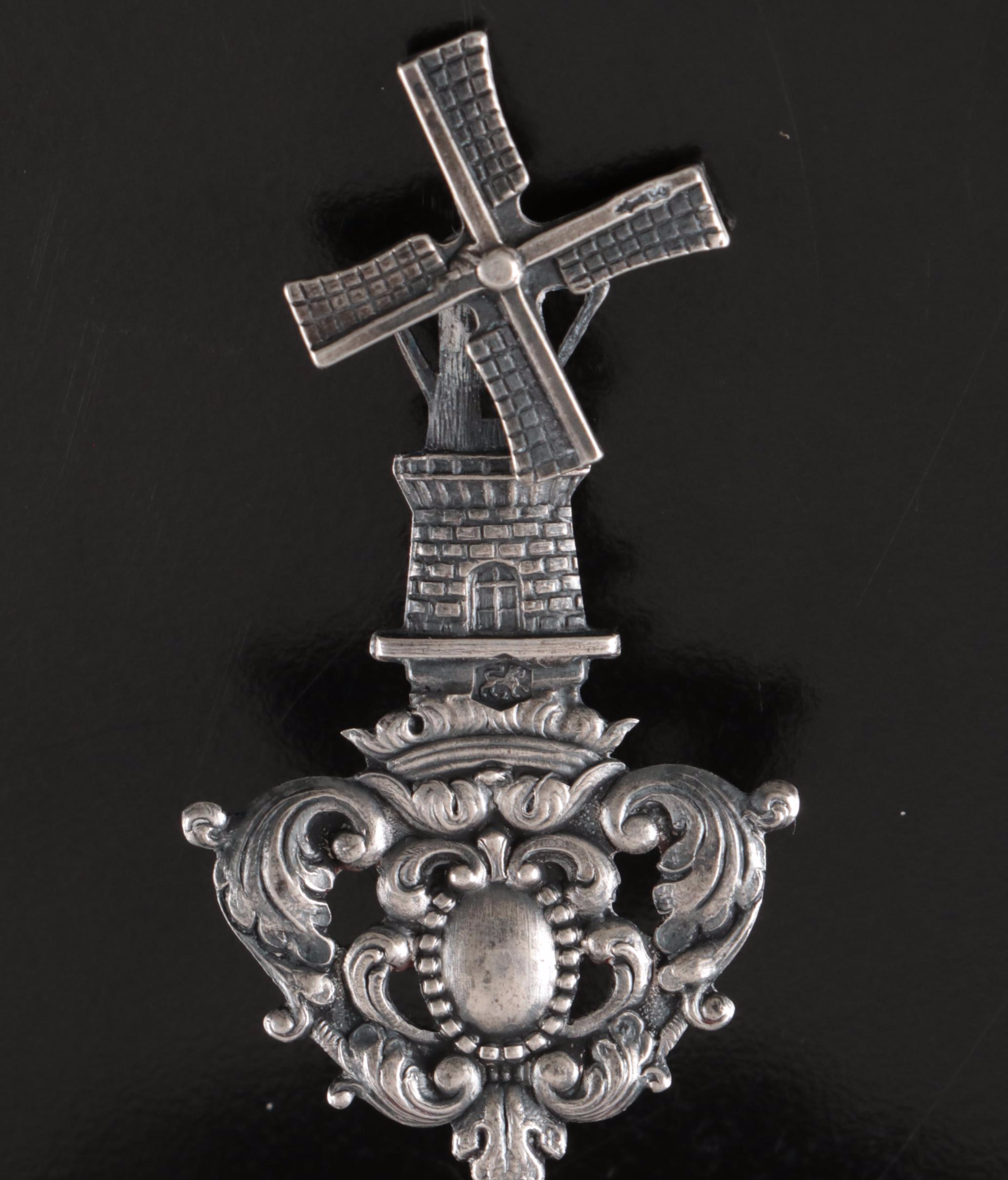 Herbert Hooijkaas Dutch 833 Silver Windmill Tea Strainer, 1937