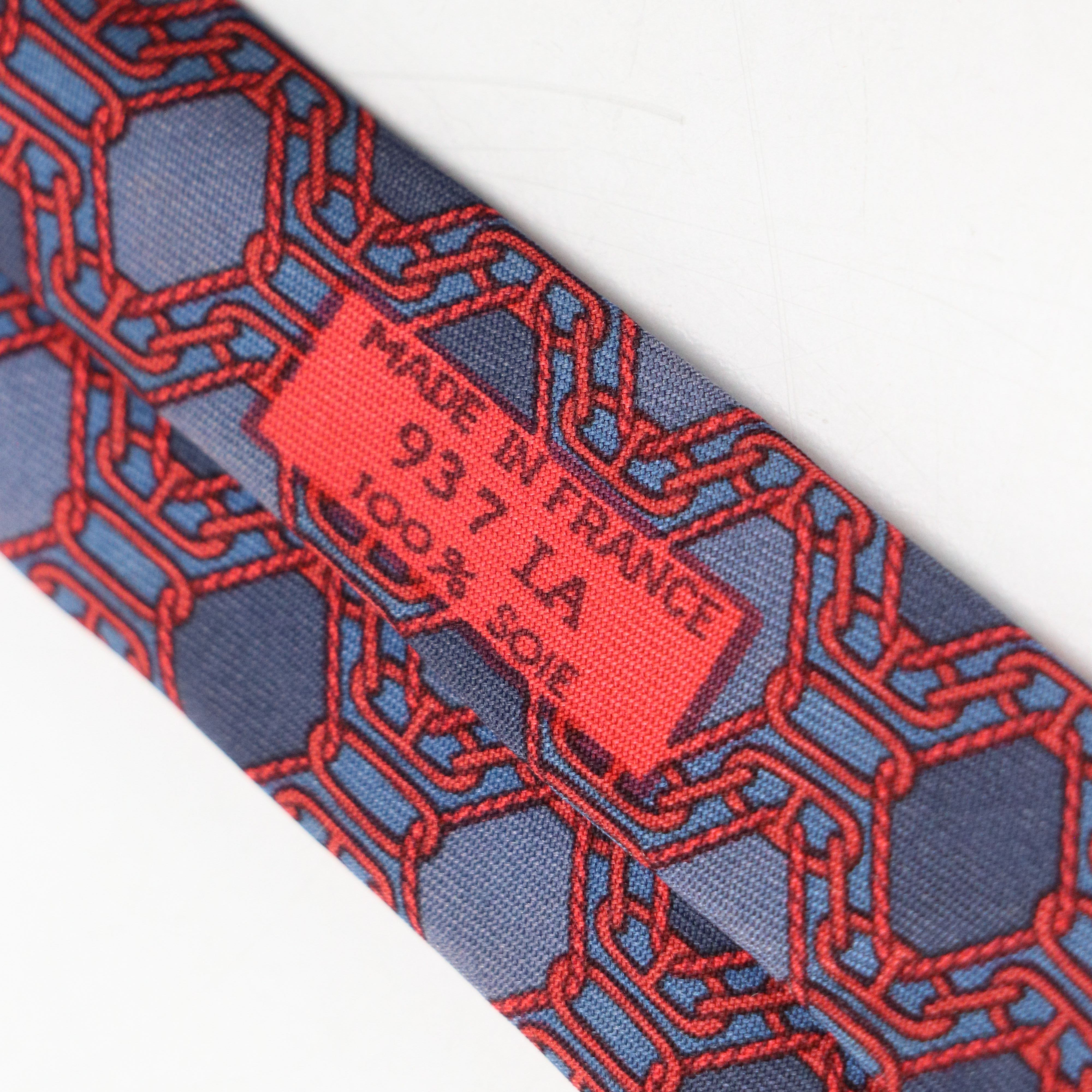 Hermès Geometric Chain Pattern Necktie in Silk Twill