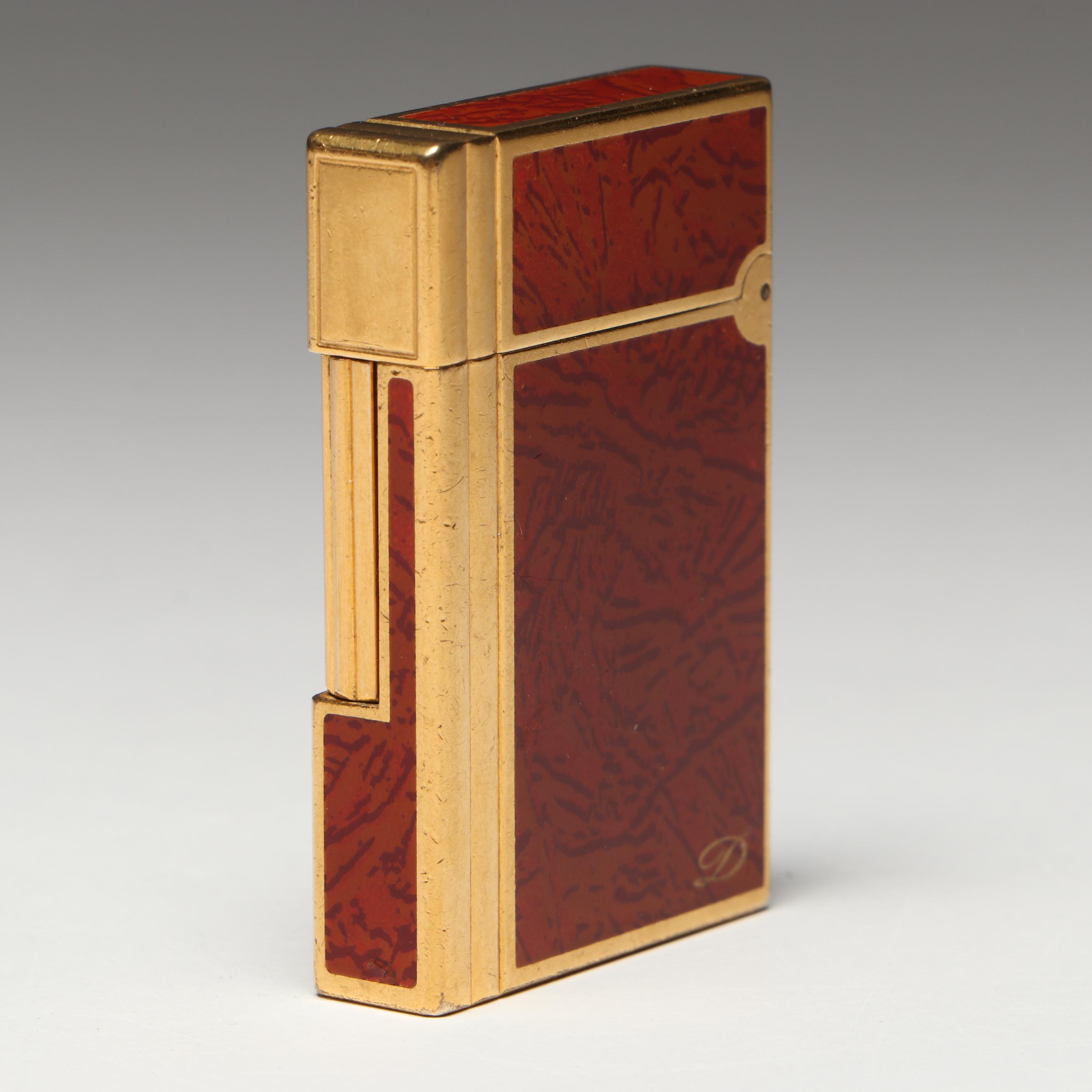 S.T. Dupont Laque de Chine Gold Tone Lighter