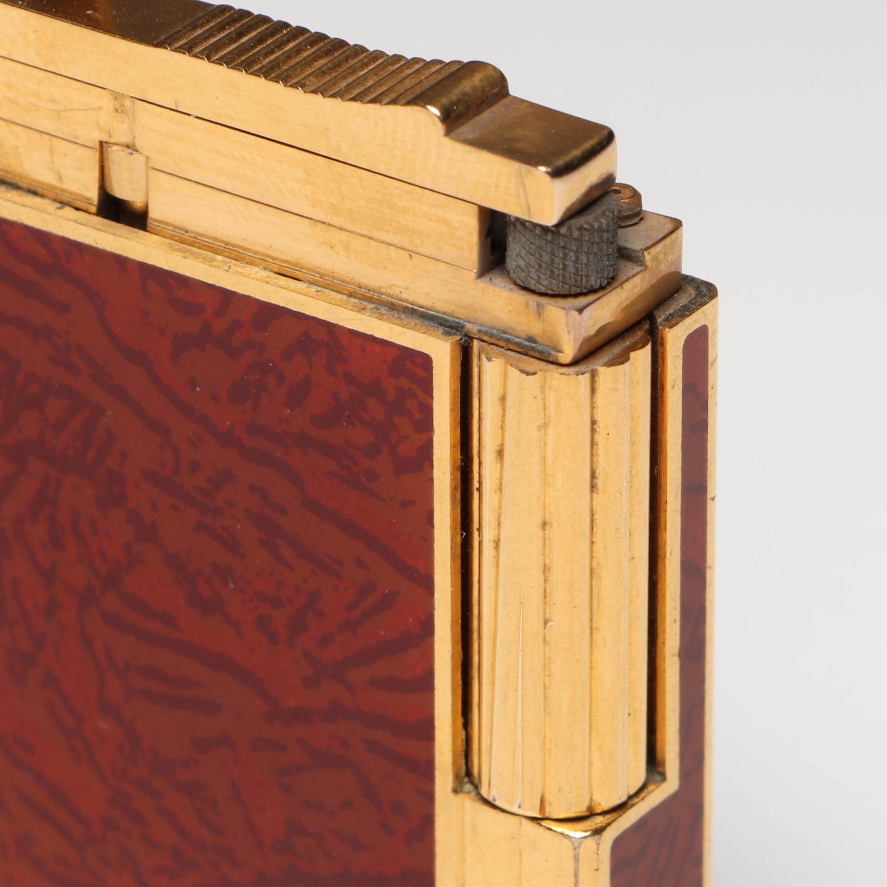 S.T. Dupont Laque de Chine Gold Tone Lighter