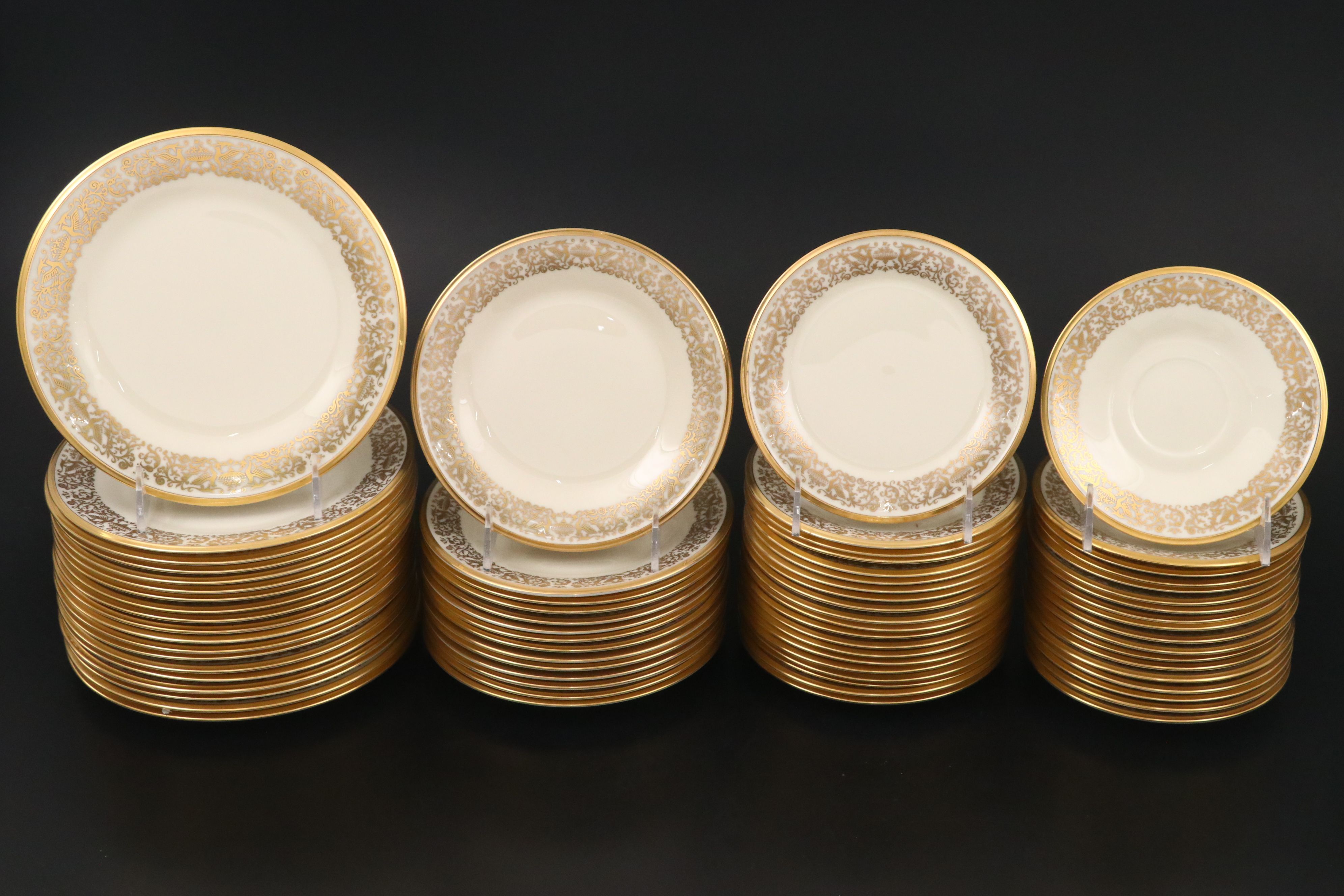 Lenox "Tuscany" Gilt Bone China Dinnerware