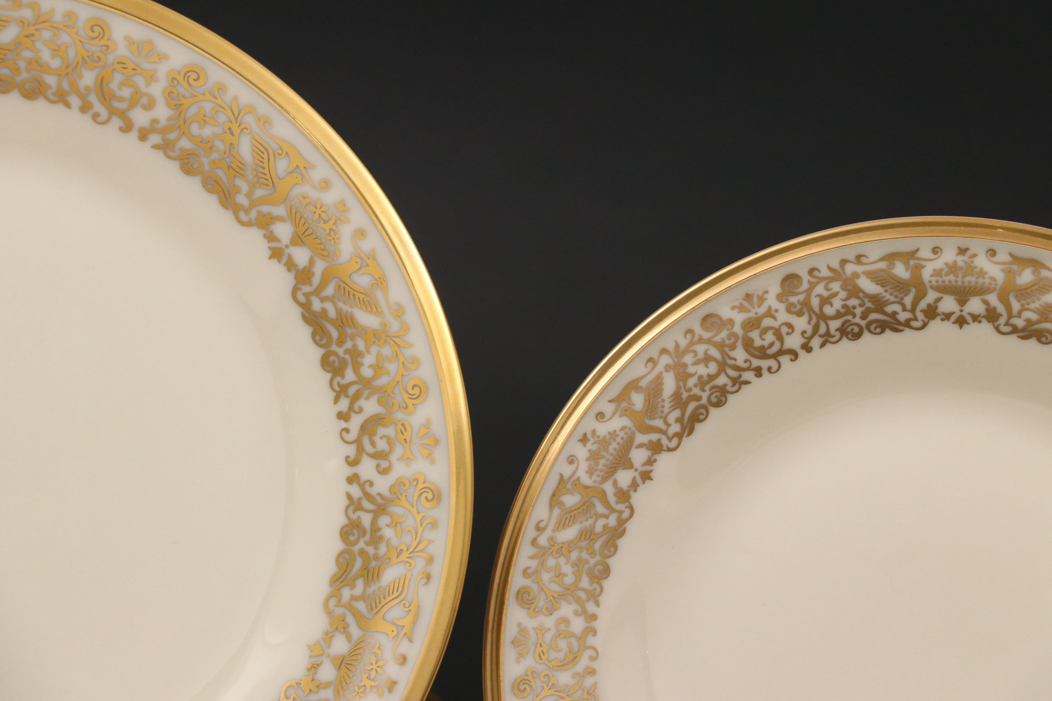Lenox "Tuscany" Gilt Bone China Dinnerware