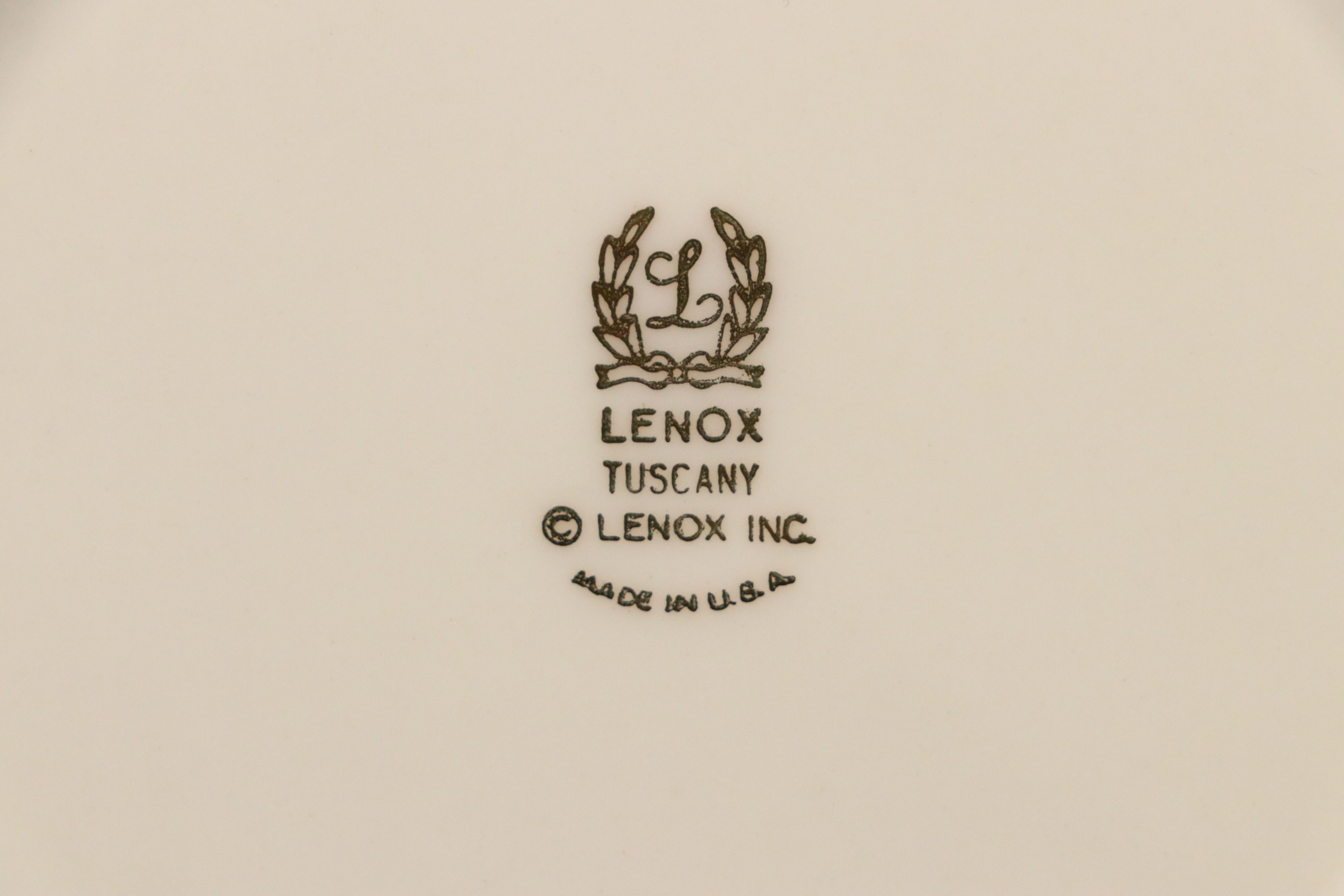 Lenox "Tuscany" Gilt Bone China Dinnerware