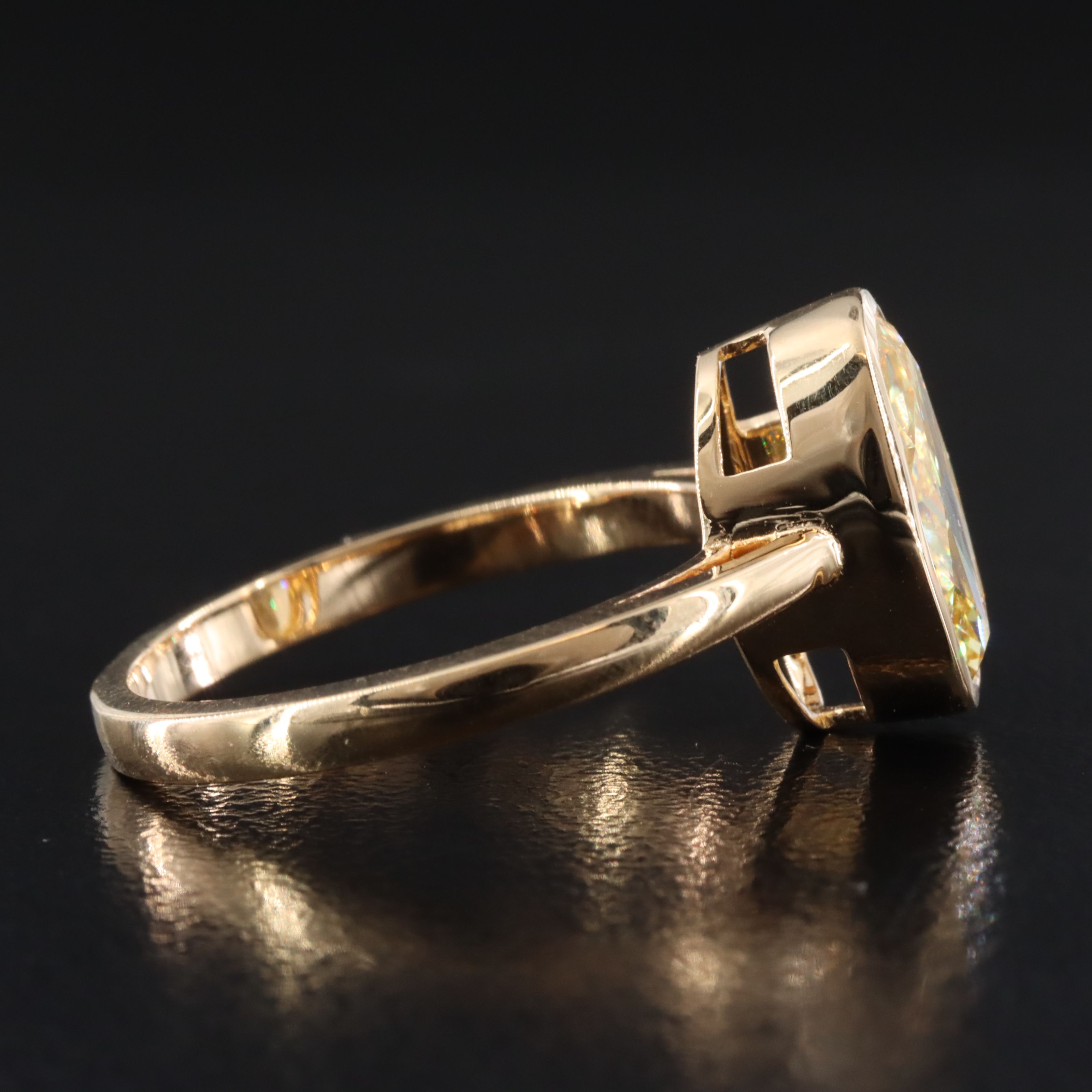 18K 3.03 CT Lab Grown Fancy Intense Yellow Diamond Solitaire Ring w/ IGI Report