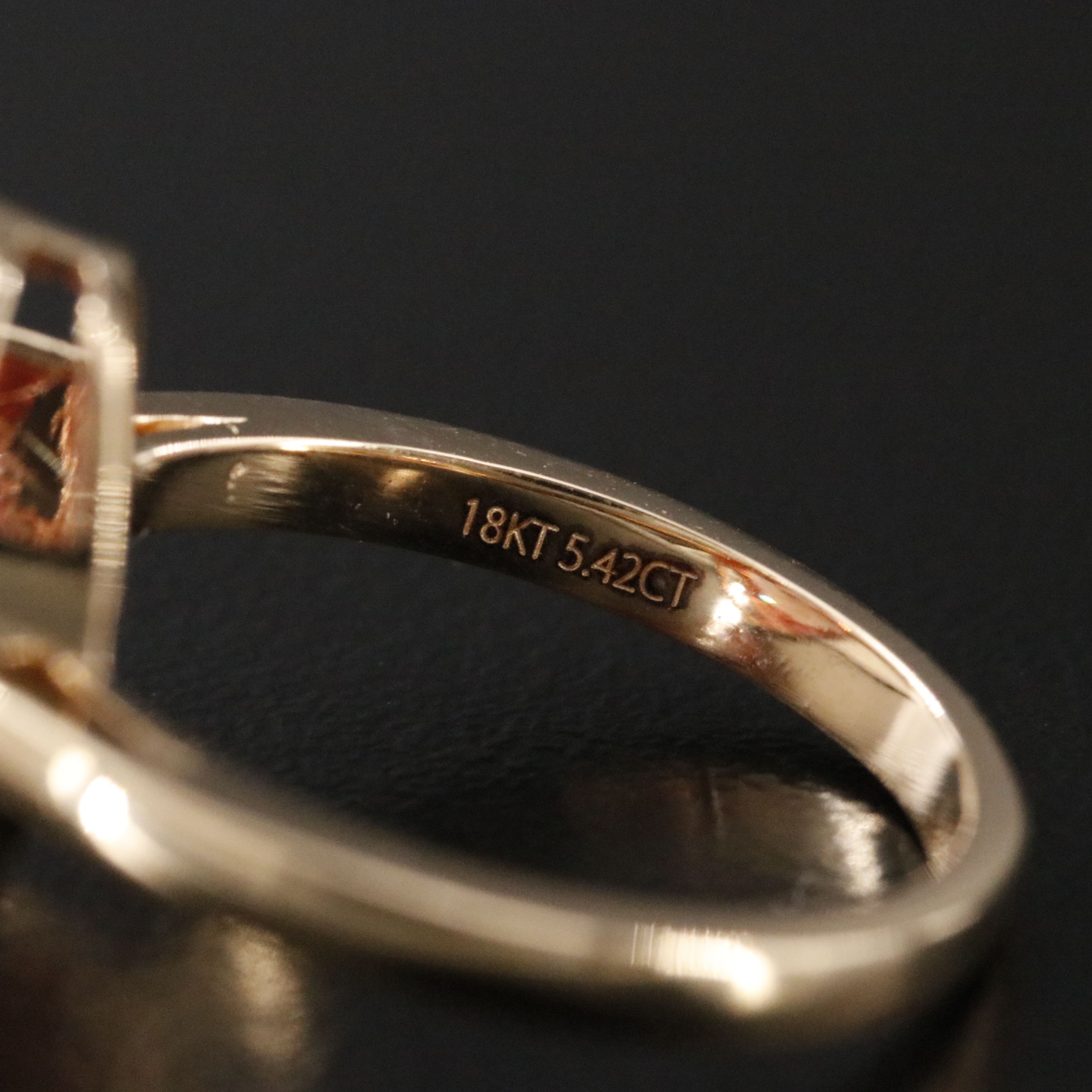 18K 5.42 CT Lab Grown Fancy Red Diamond Solitaire Ring with IGI Report