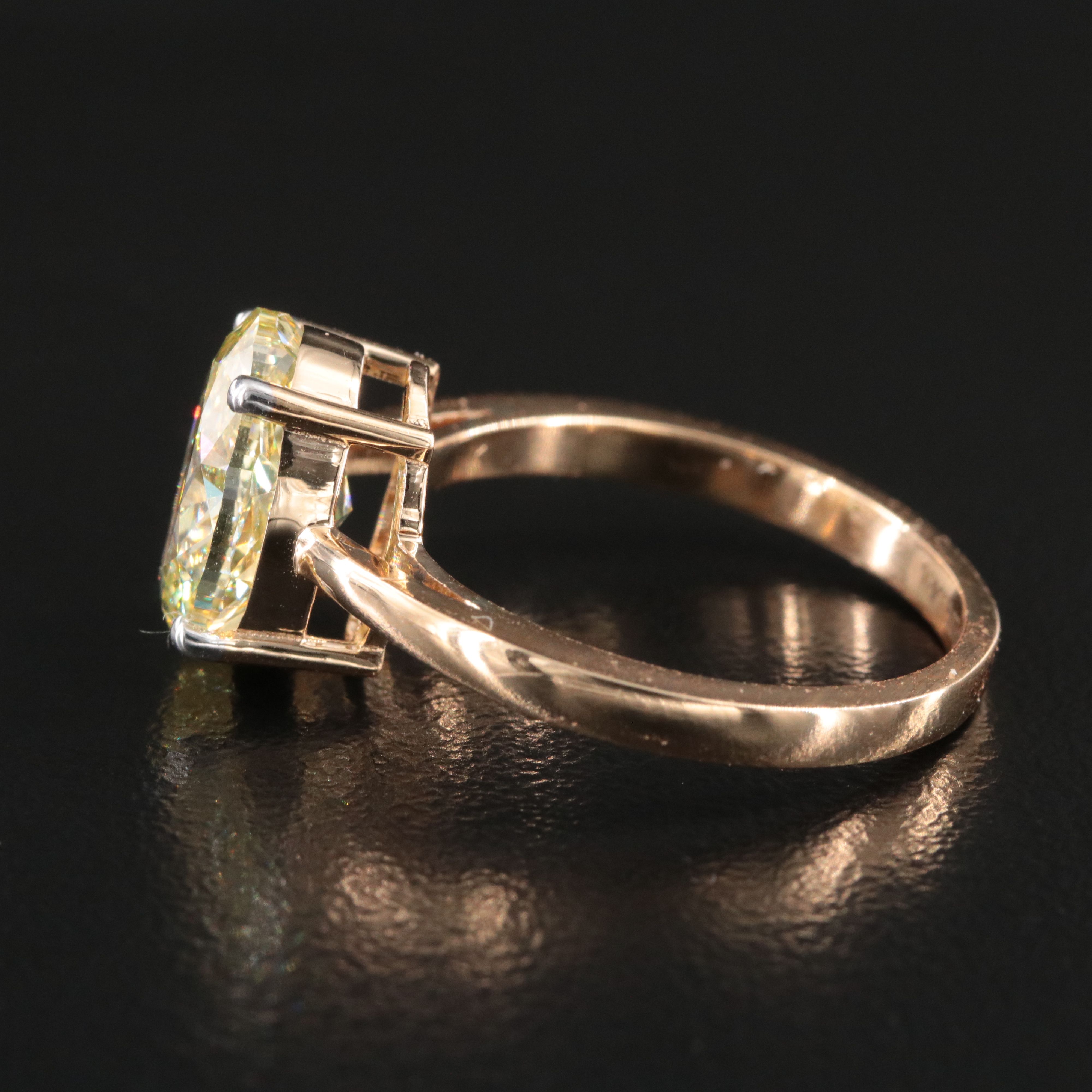 18K 3.07 CT Lab Grown Diamond Ring with IGI Report