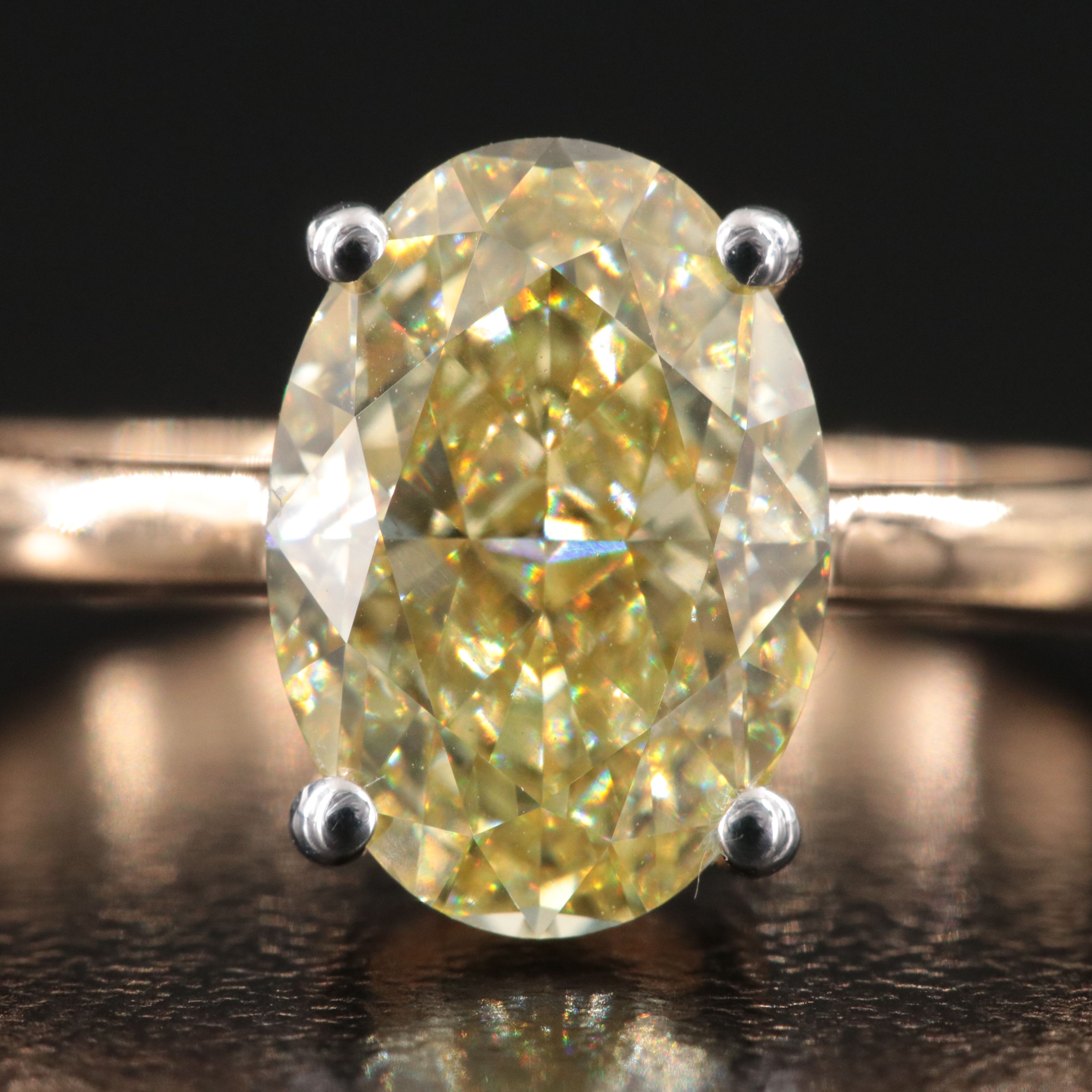 18K 3.07 CT Lab Grown Diamond Ring with IGI Report