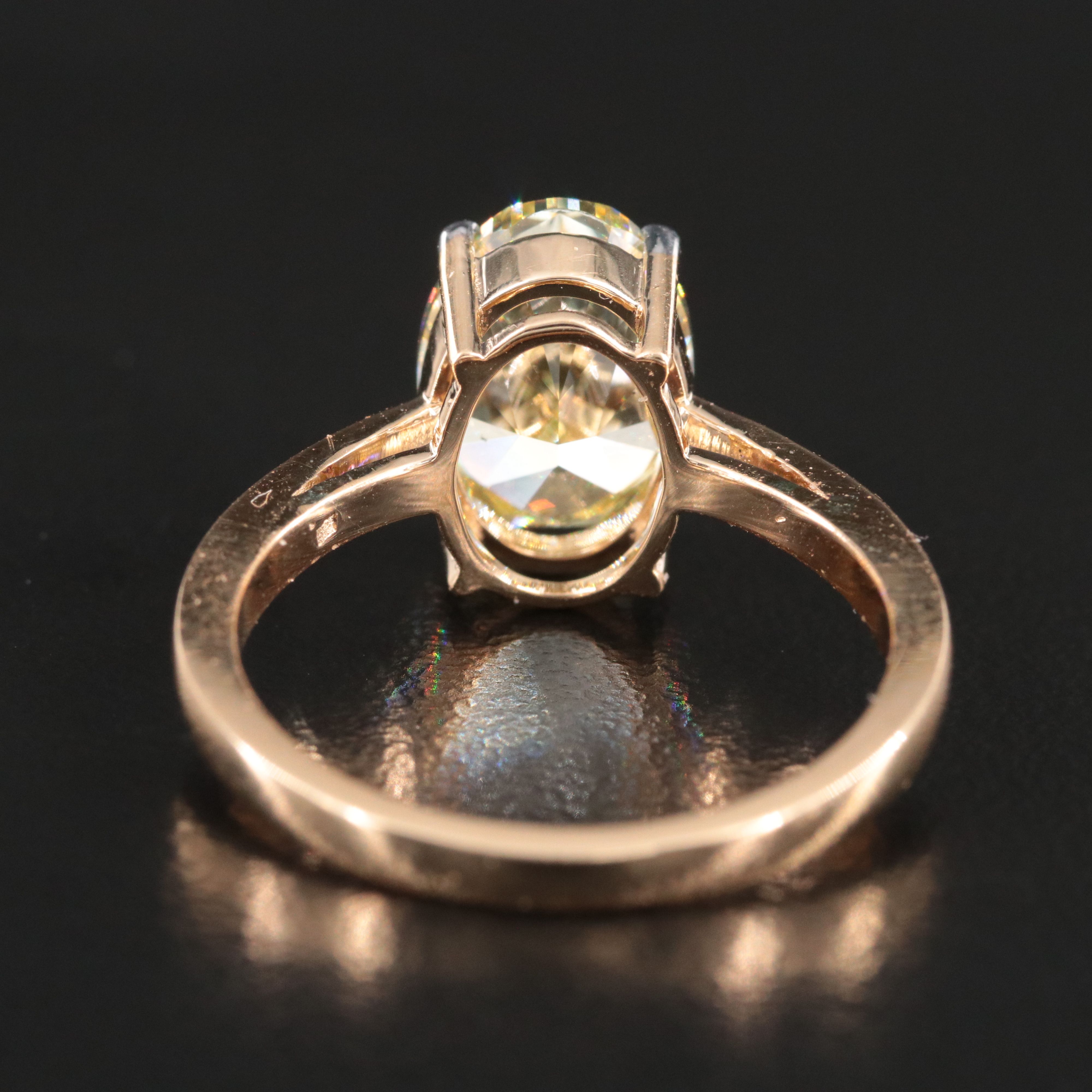 18K 3.07 CT Lab Grown Diamond Ring with IGI Report