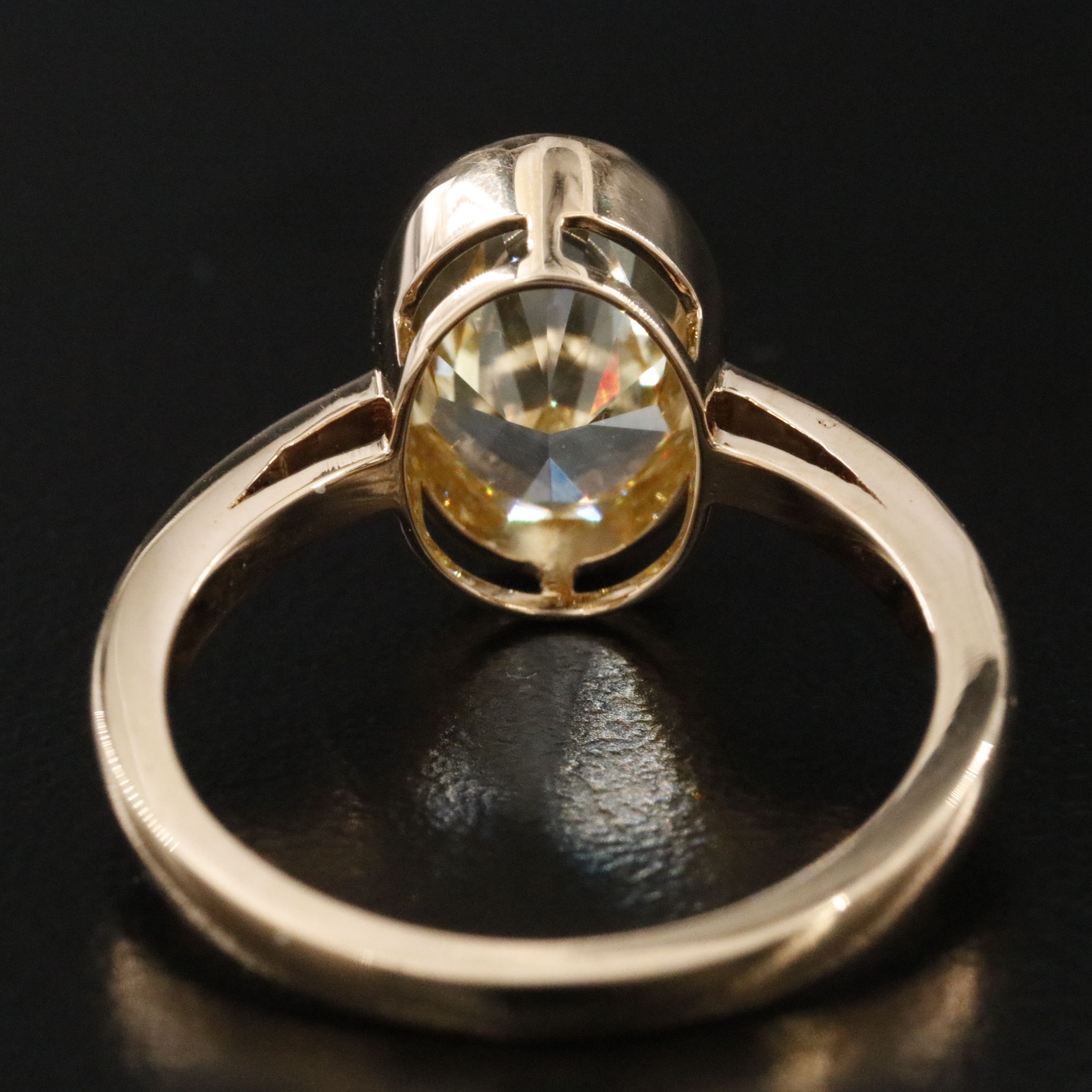 18K 3.00 CT Lab Grown Fancy Yellow Diamond Solitaire Ring with IGI Report