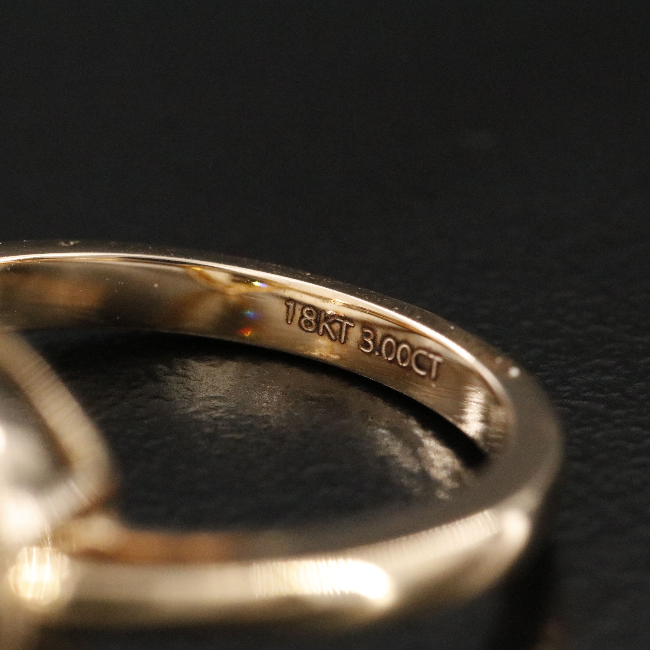 18K 3.00 CT Lab Grown Fancy Yellow Diamond Solitaire Ring with IGI Report