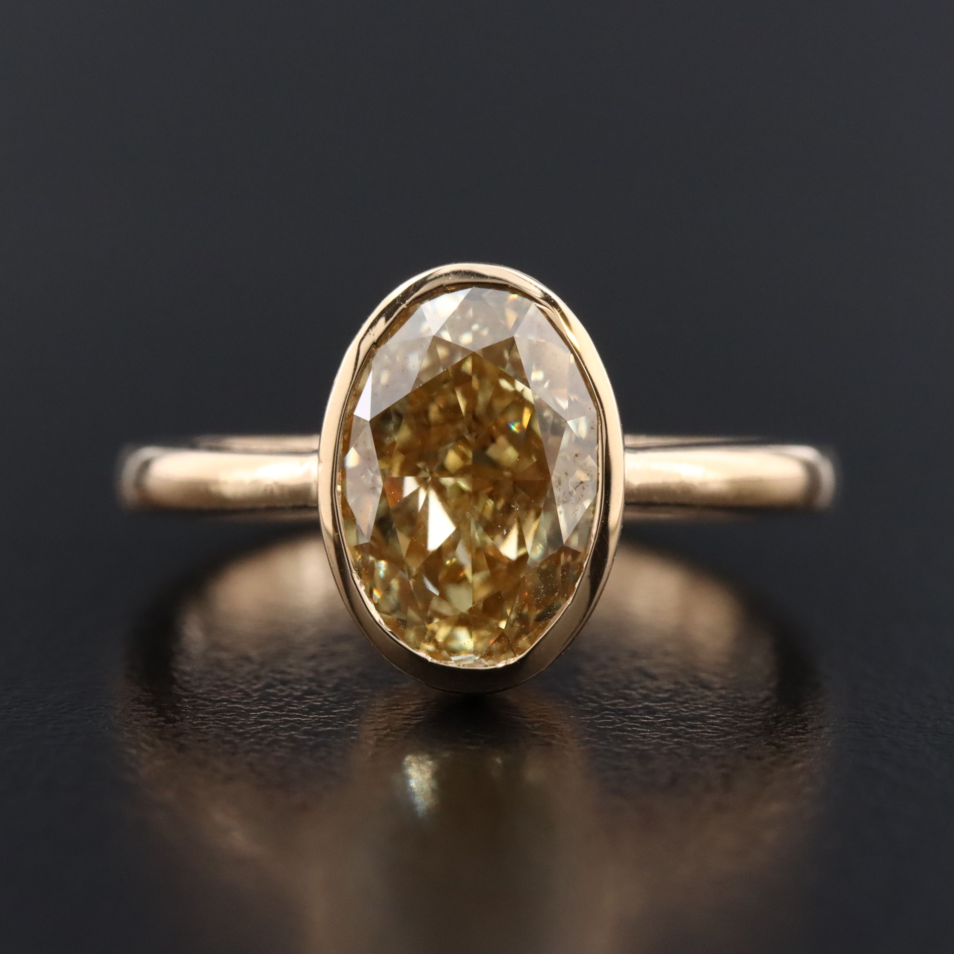 18K 3.02 CT Lab Grown Fancy Vivid Yellow Diamond Solitaire Ring with IGI Report