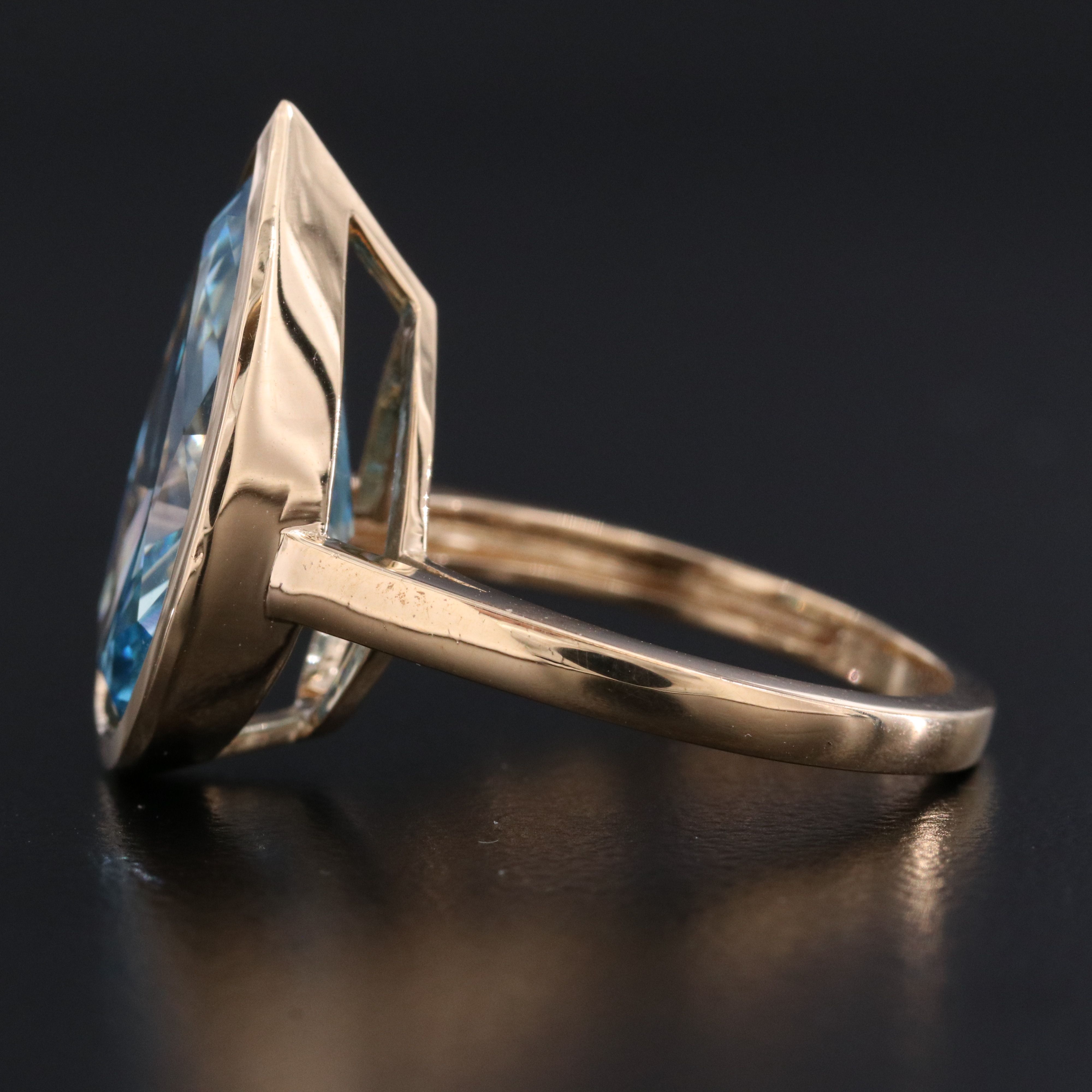 18K 7.03 CT Lab Grown Fancy Blue Diamond Solitaire Ring with IGI Report