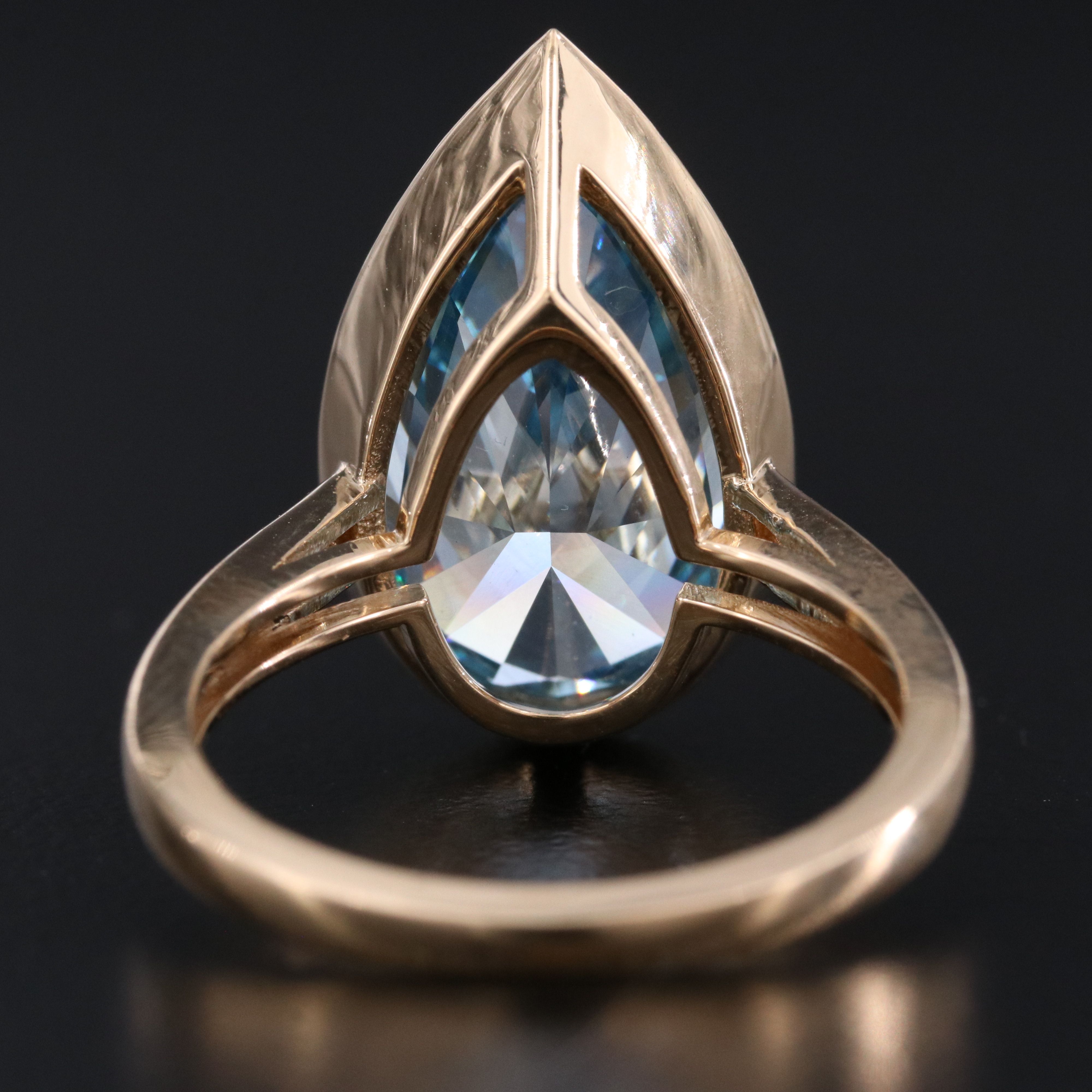 18K 7.03 CT Lab Grown Fancy Blue Diamond Solitaire Ring with IGI Report