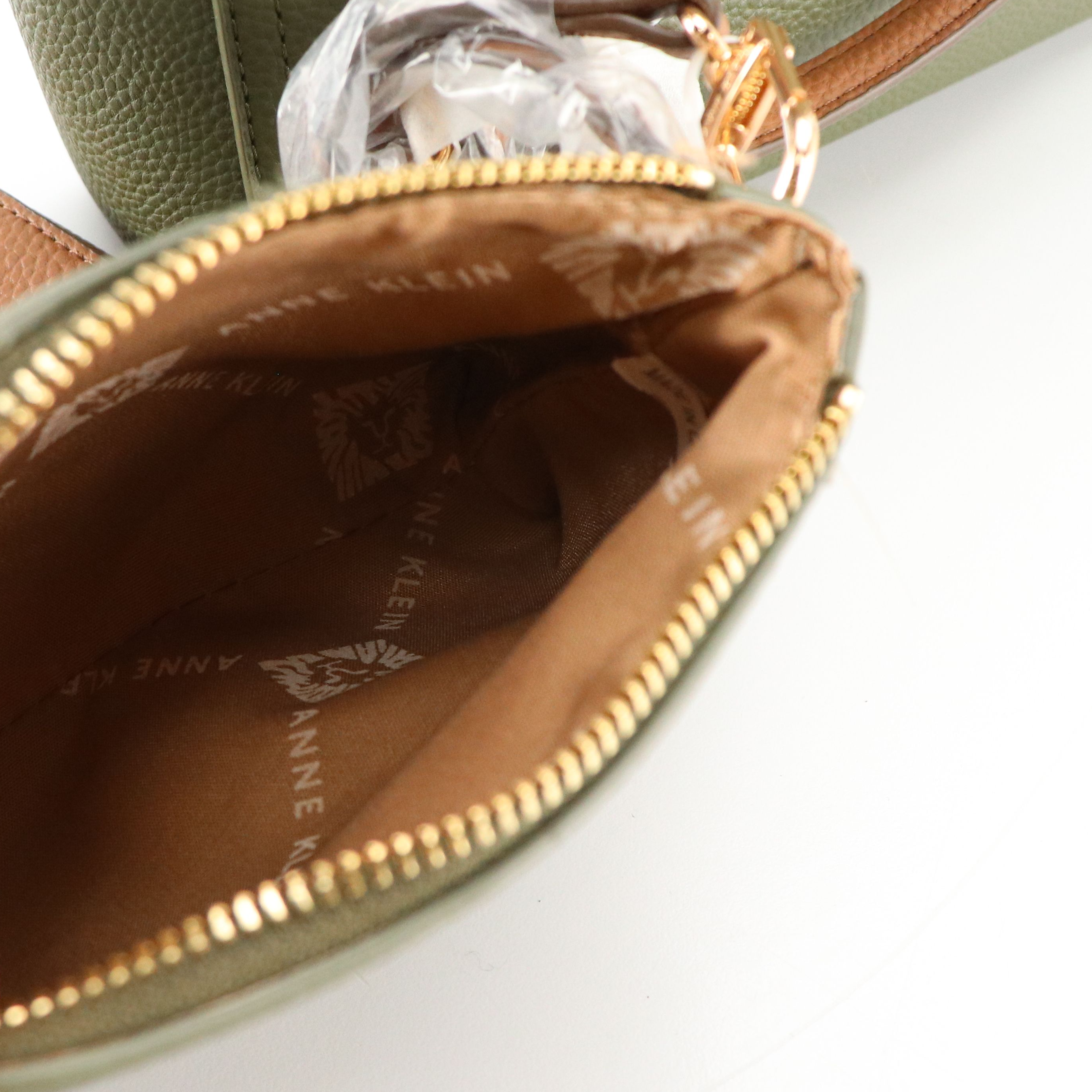 Anne Klein Lennon Tote in Olive Leather, Nemo Equipment "Victory" Picnic Blanket