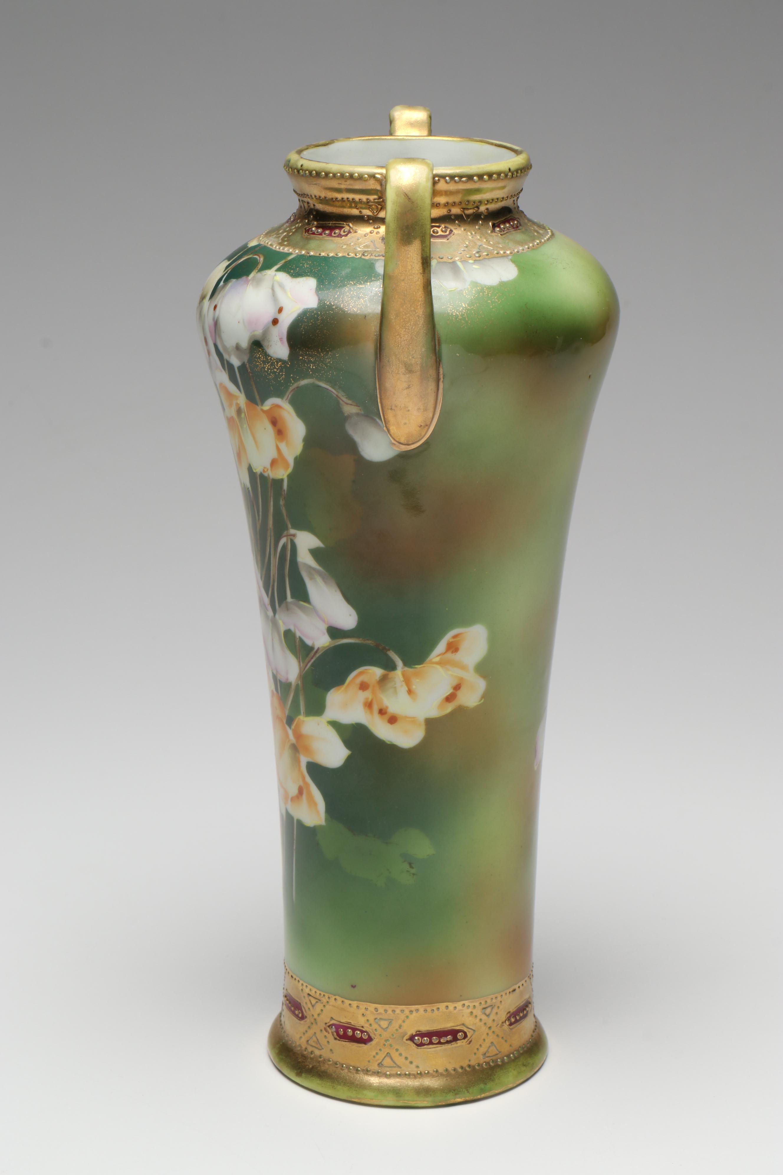 Japanese Hand-Painted Floral Gold Gilt Porcelain Vase