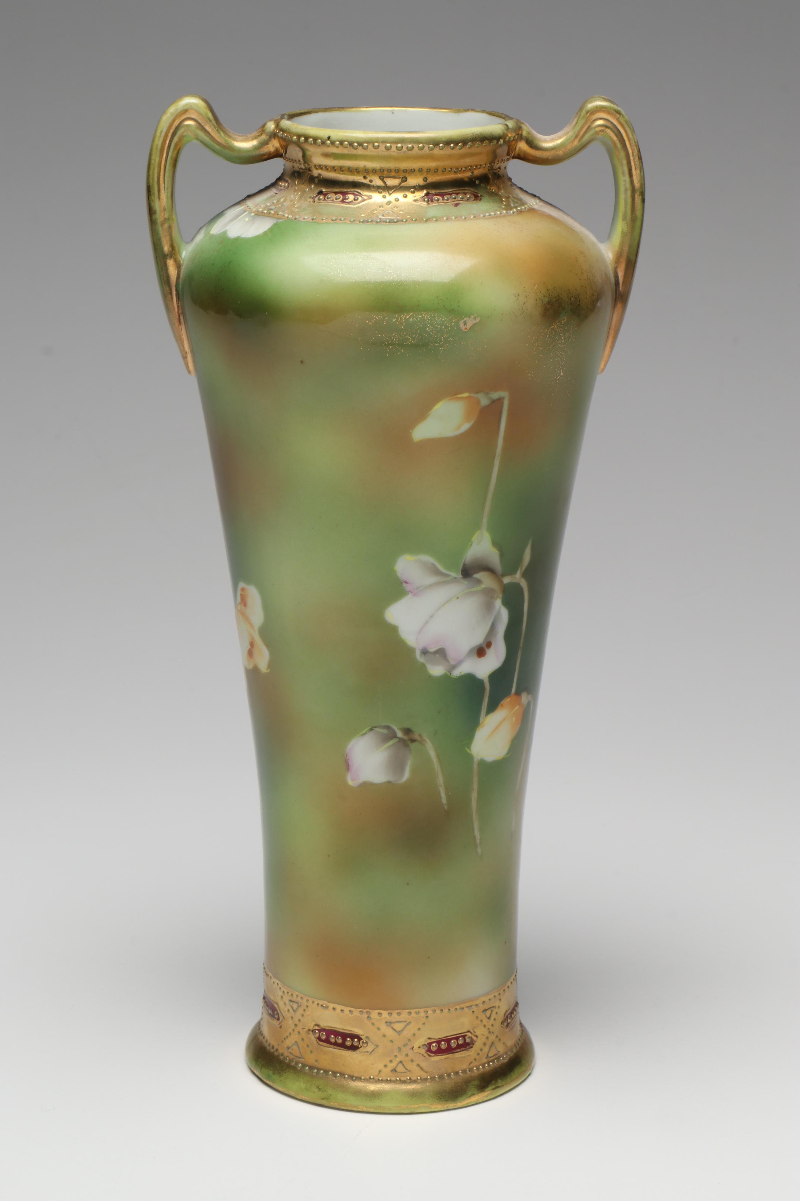 Japanese Hand-Painted Floral Gold Gilt Porcelain Vase