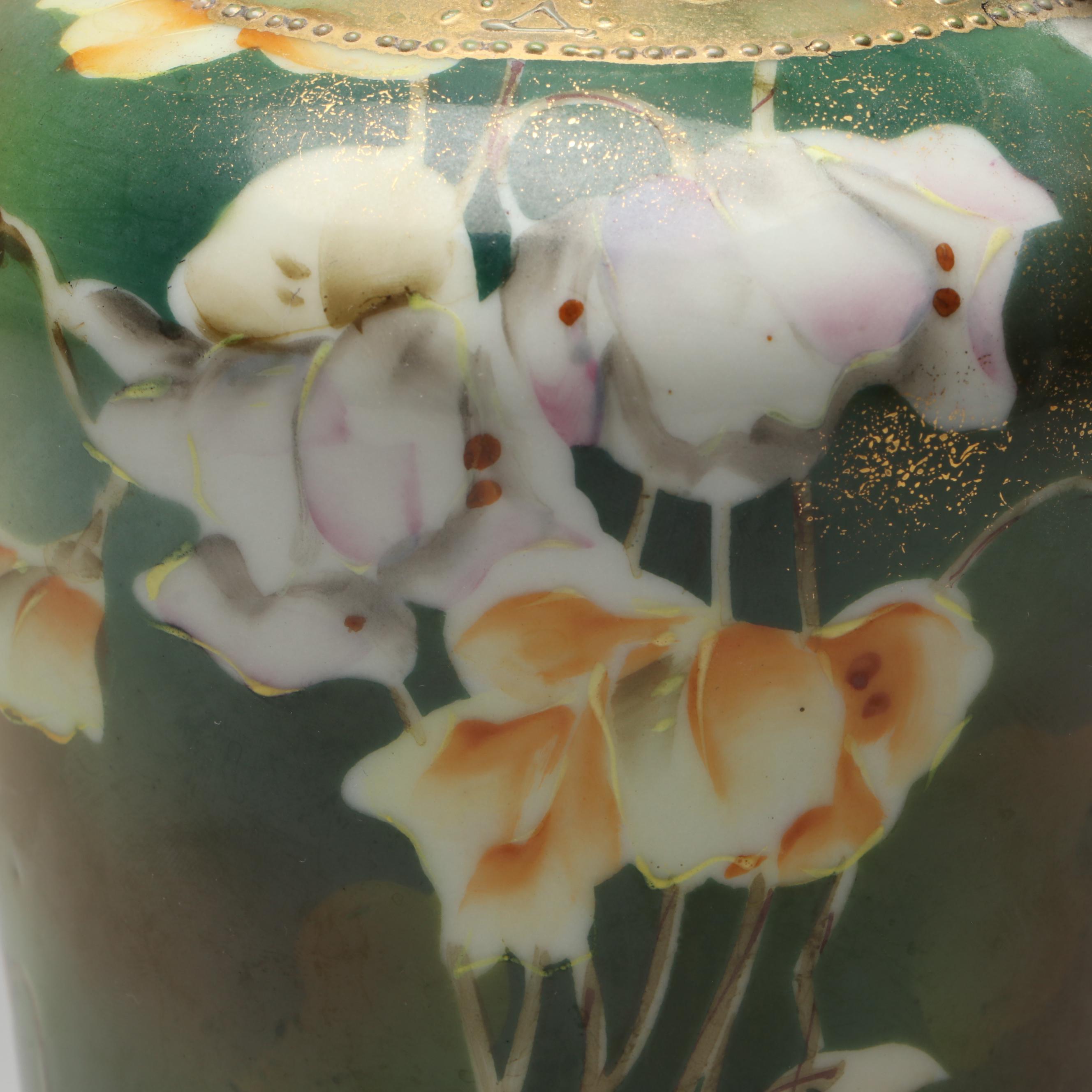Japanese Hand-Painted Floral Gold Gilt Porcelain Vase